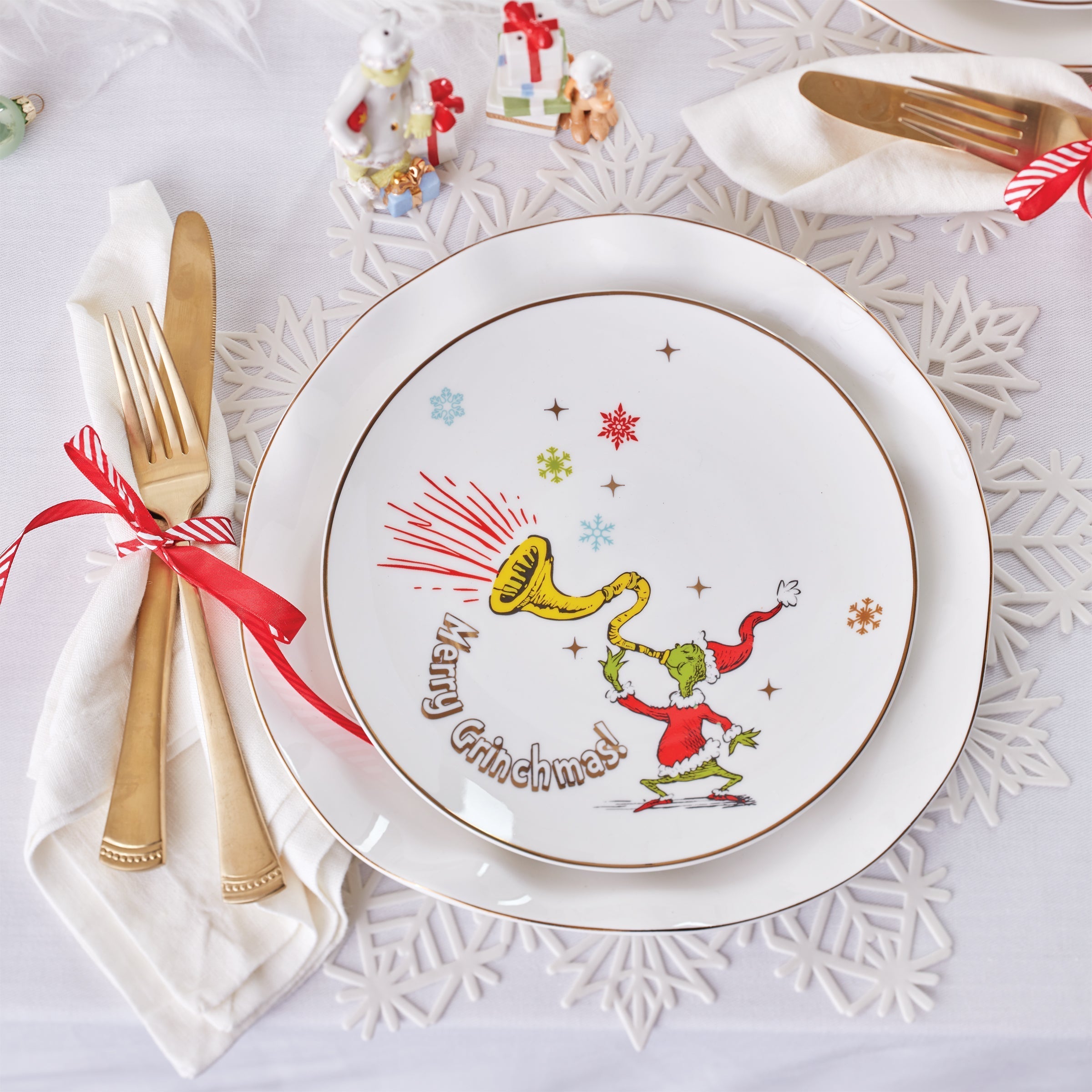 Lenox Everyday Flatware Merry Grinchmas Assorted Accent Plates, Set of 4 - Image 4