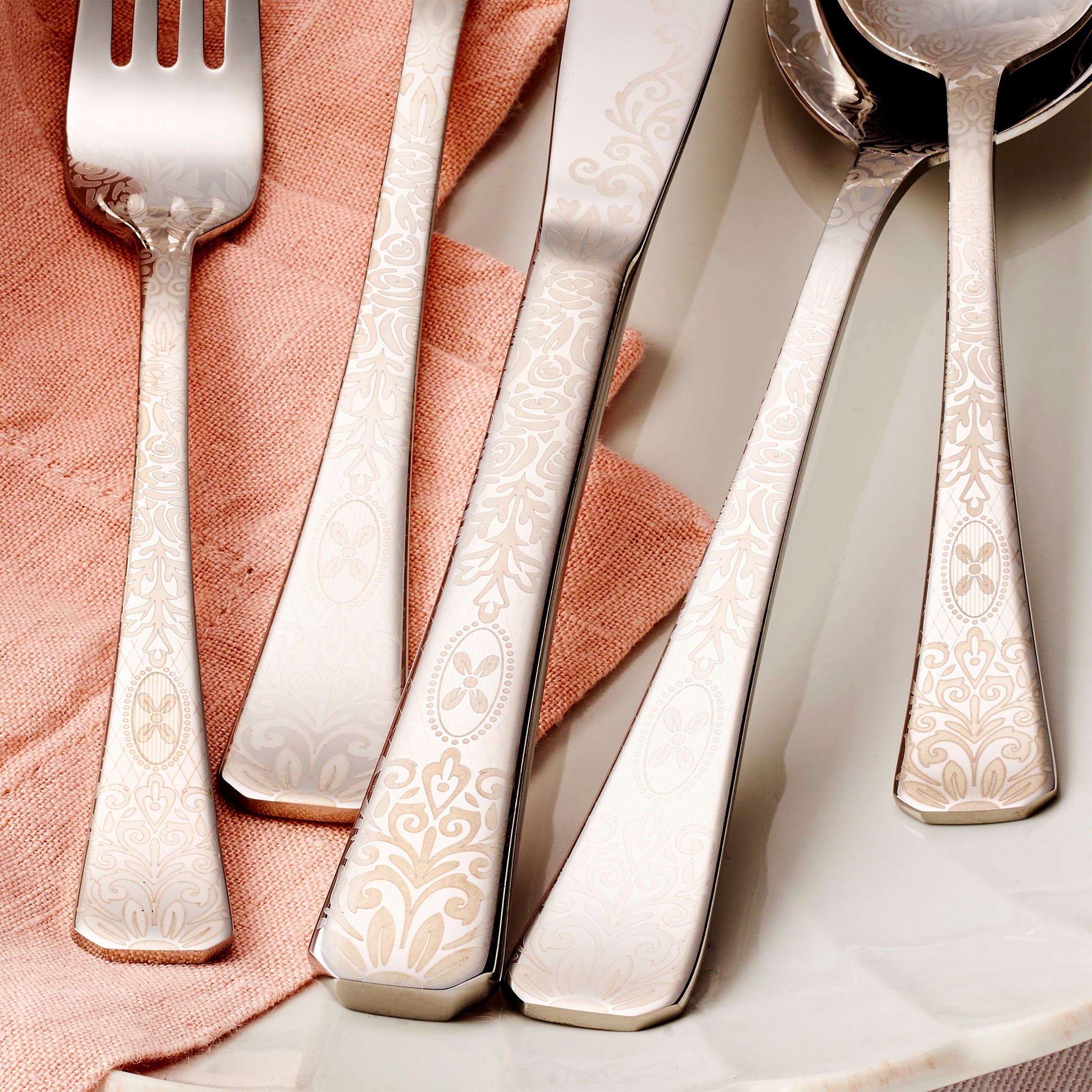 Lenox Everyday Flatware Floral Etch 5-Piece Place Setting - Image 3