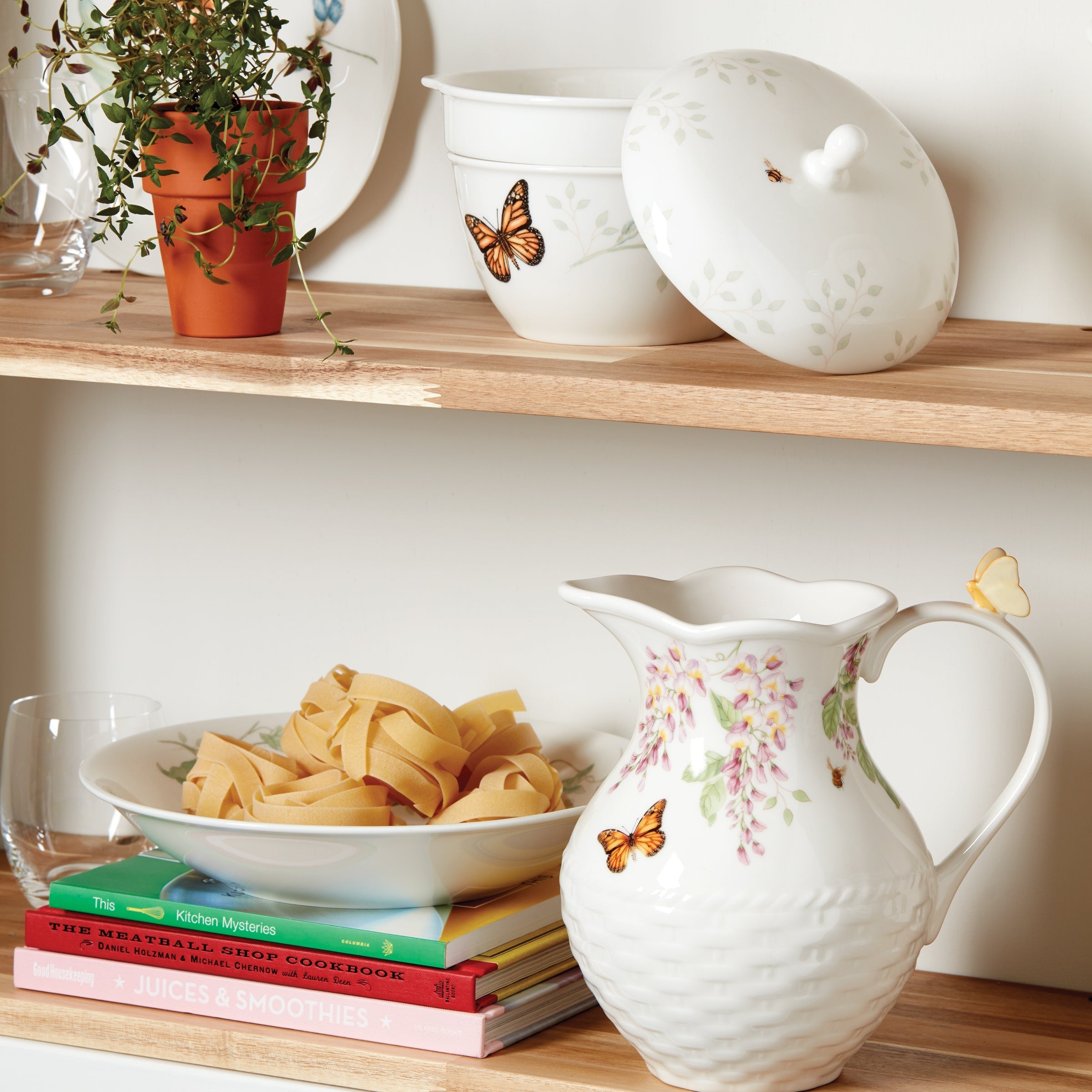 Lenox Everyday Flatware Butterfly Meadow 3-Piece Stackable Bowl Set - Image 6
