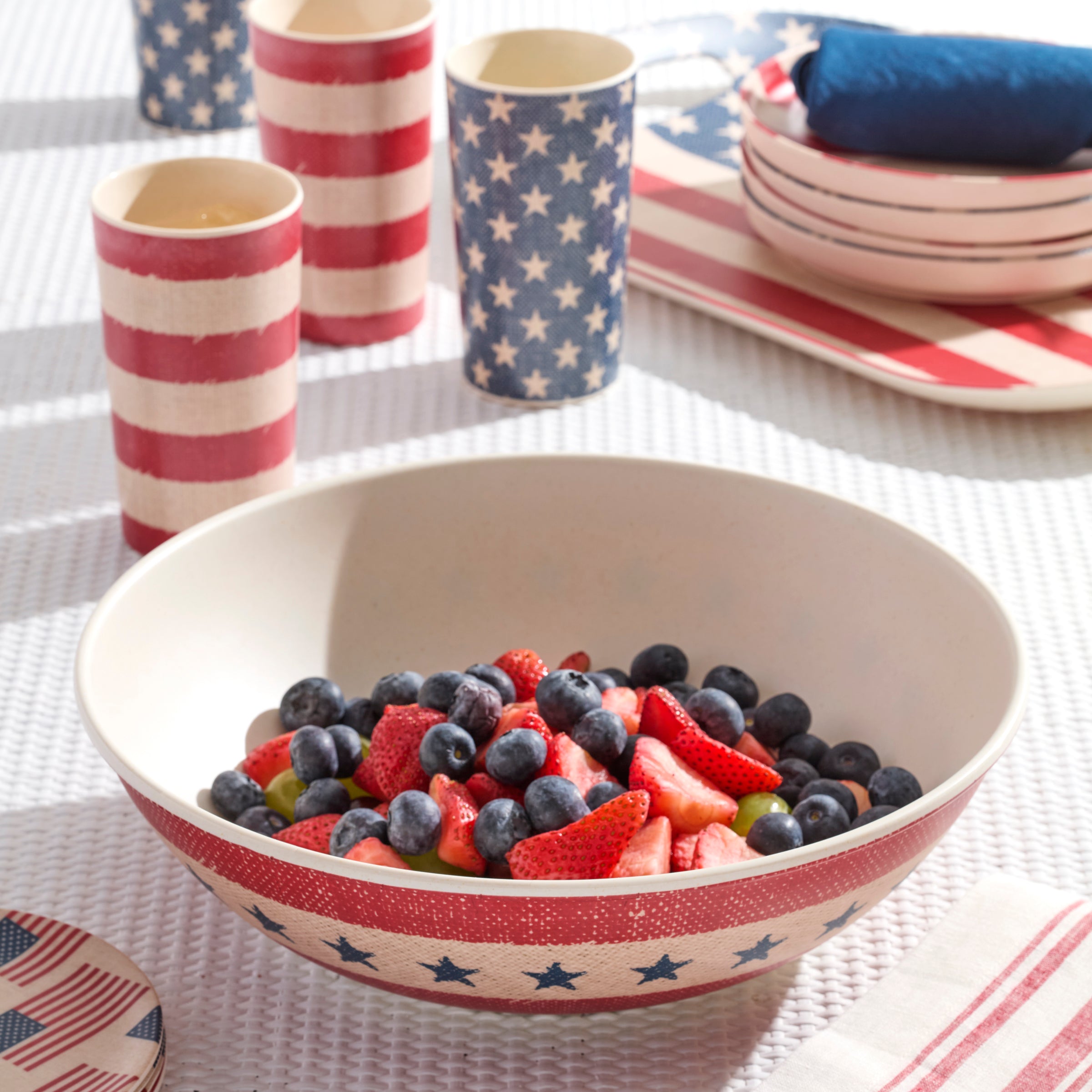 Lenox Everyday Flatware Vintage Americana Serving Bowl - Image 2