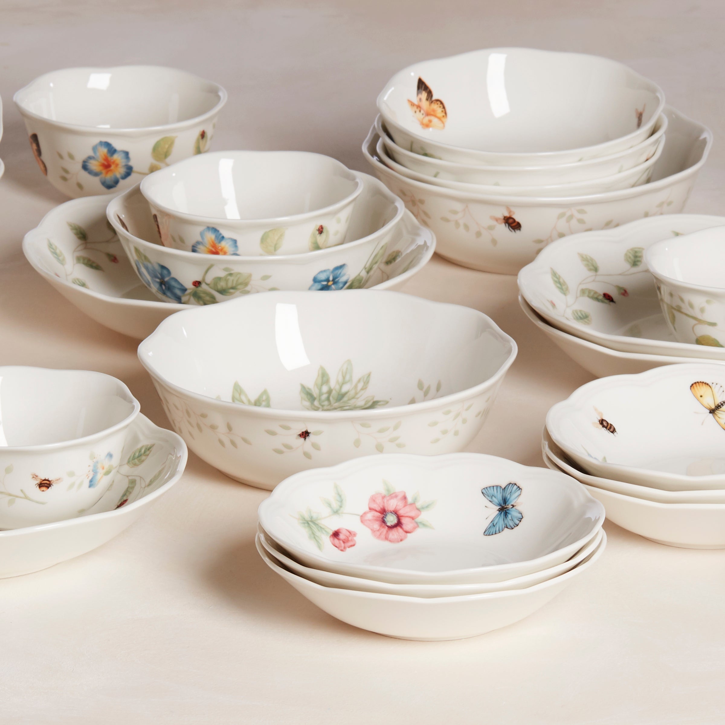 Lenox Everyday Flatware Butterfly Meadow Pasta Bowl - Image 6