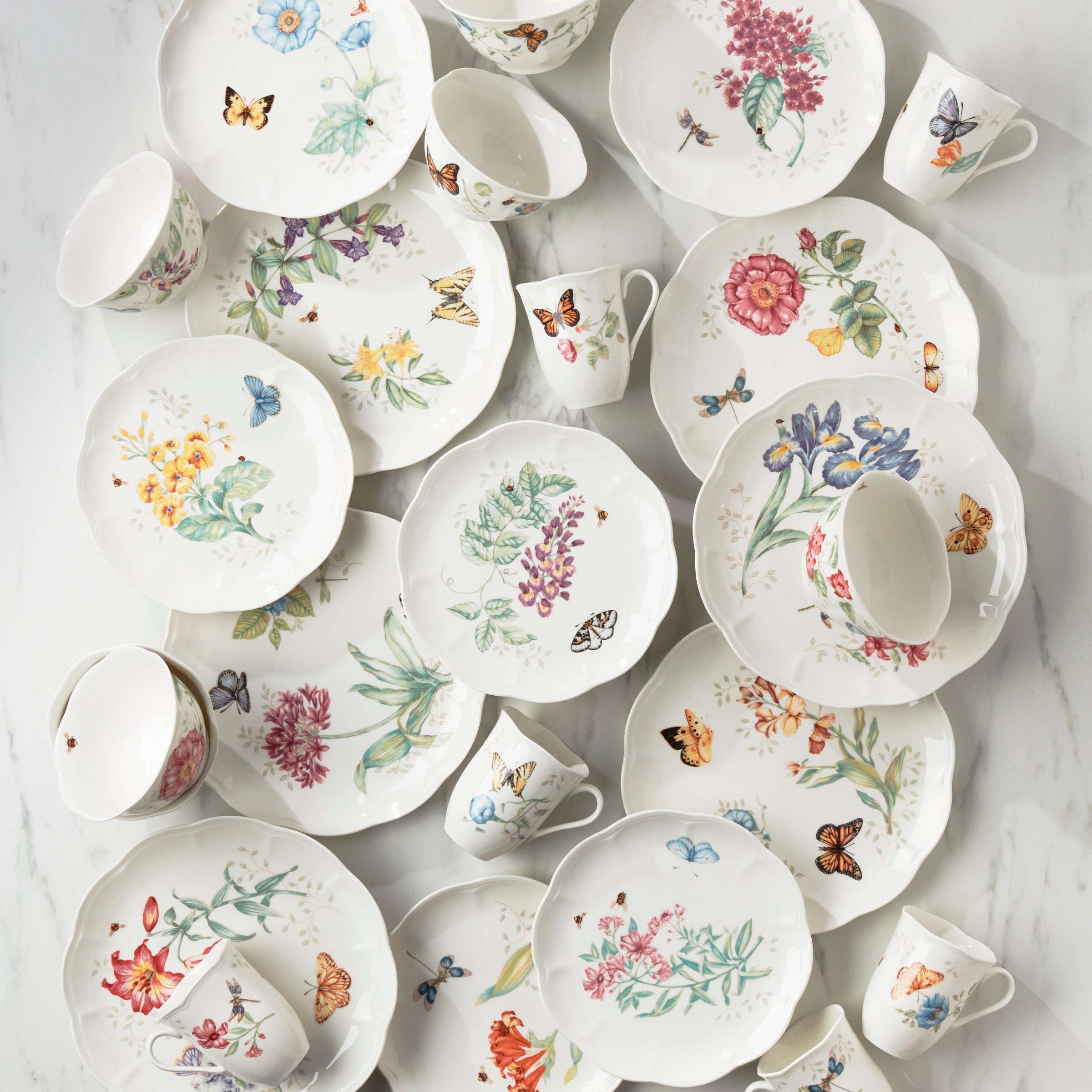 Lenox Everyday Flatware Butterfly Meadow 24-Piece Dinnerware Set - Image 5