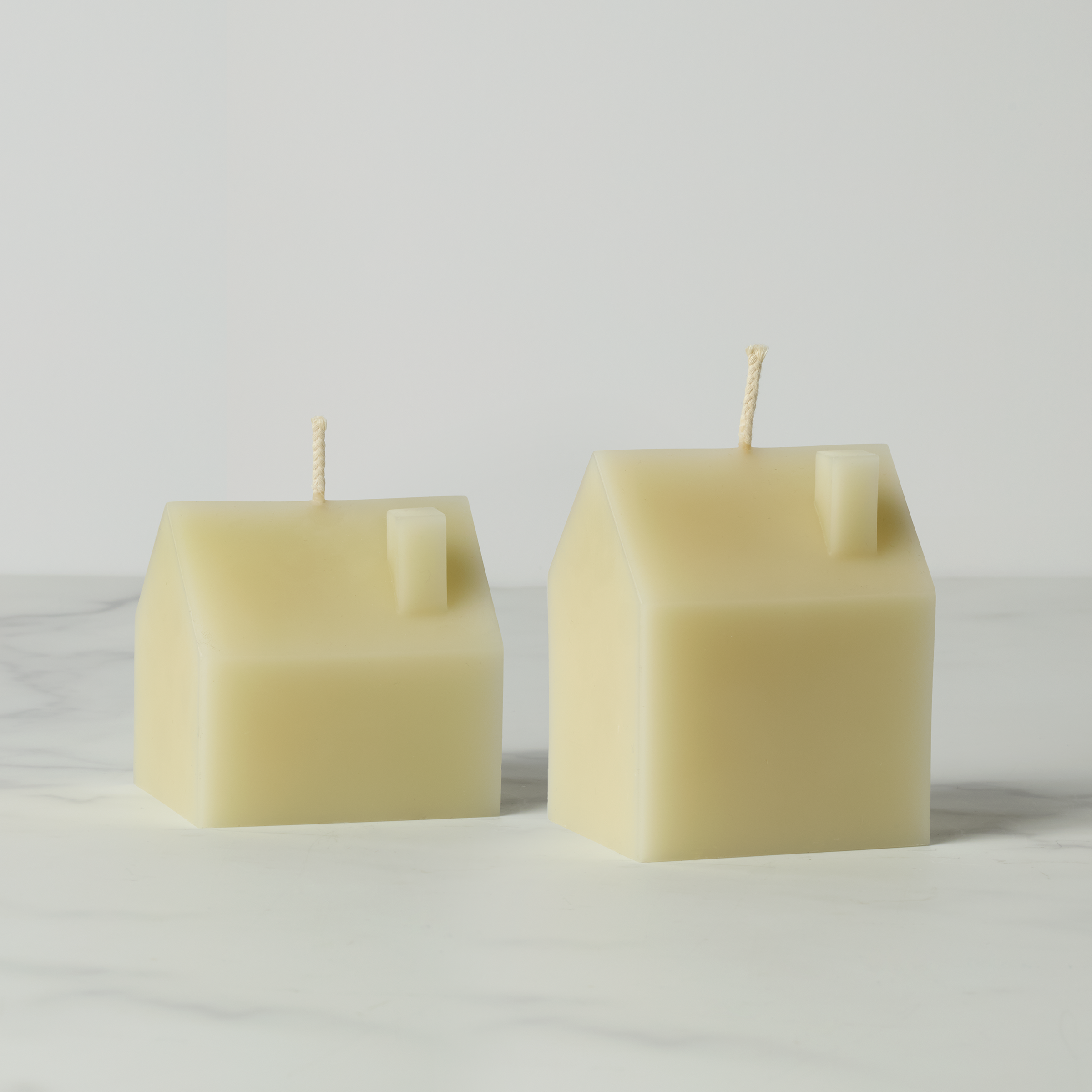 Lenox Everyday Flatware Iconic Cream Small House Candle - Image 3