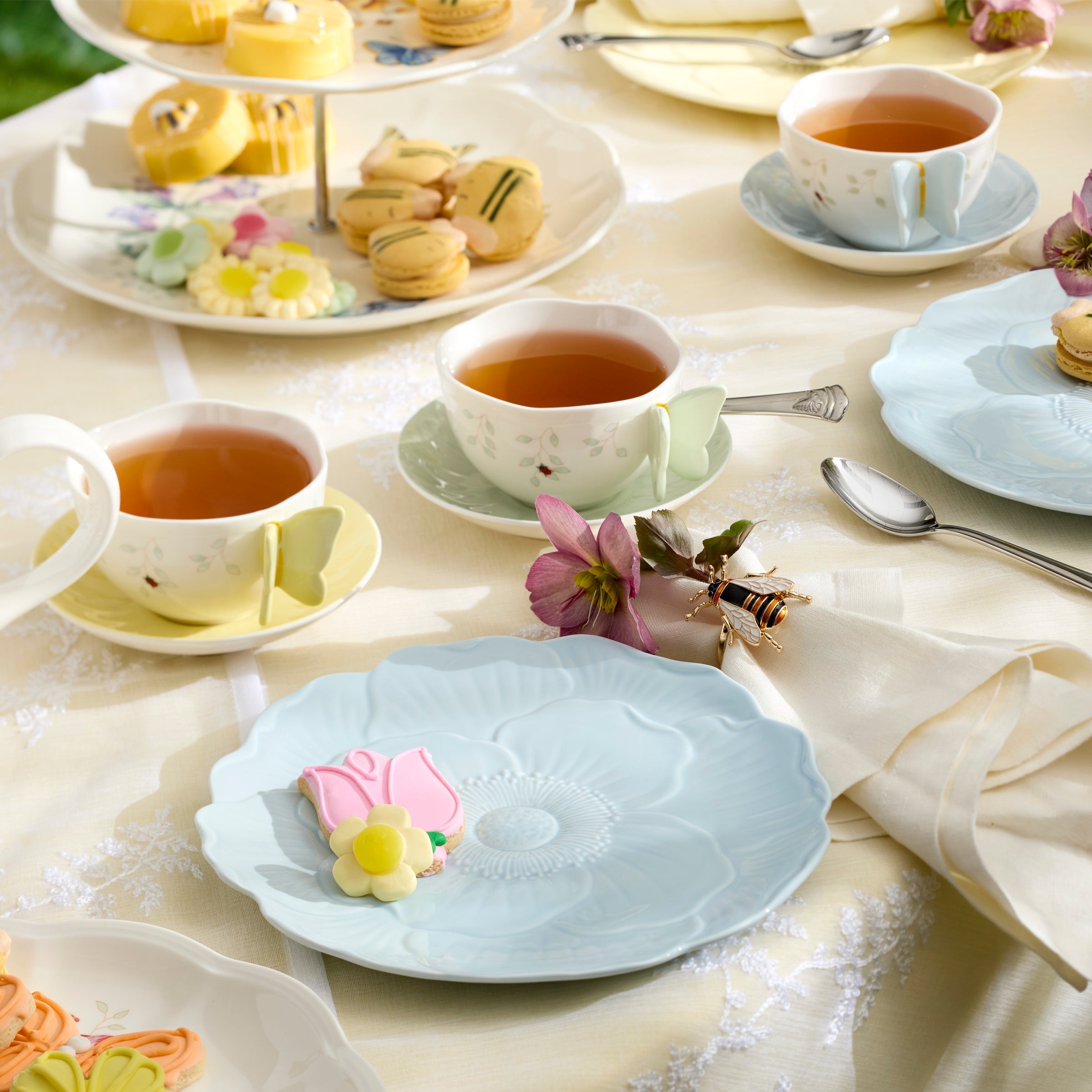Lenox Everyday Flatware Butterfly Meadow Floral Blue Accent Plates, Set of 4 - Image 3