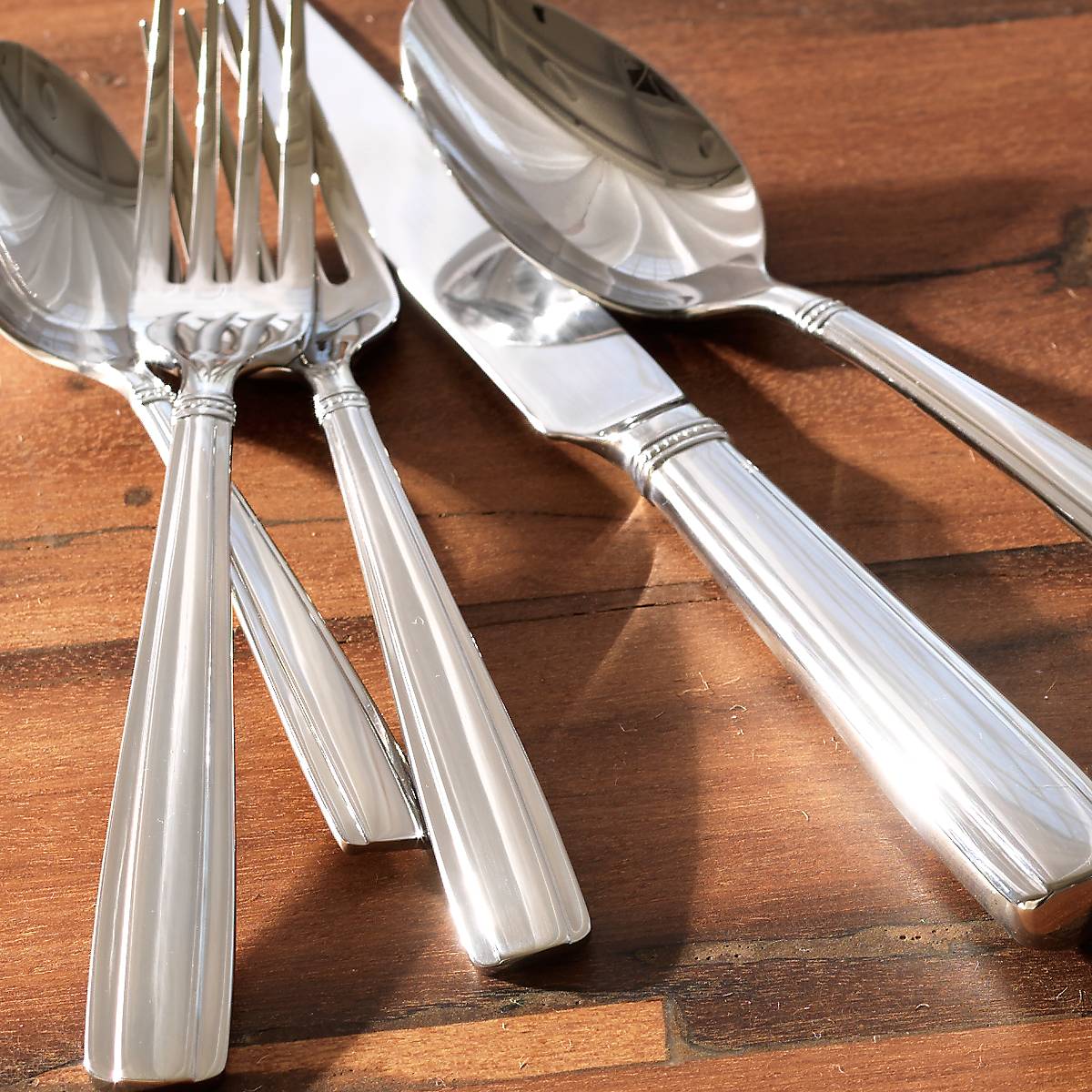 Lenox Everyday Flatware Crescendo II 65-Piece Flatware Set - Image 3