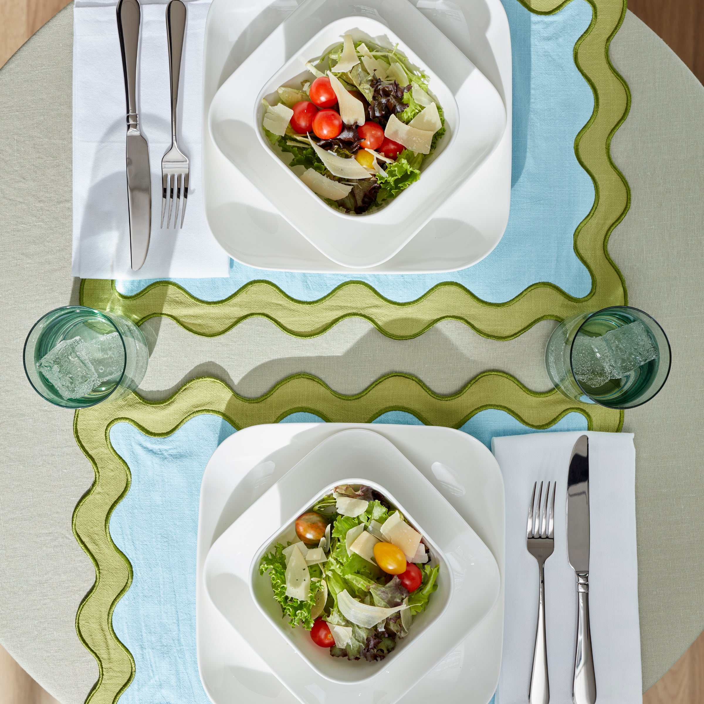 Lenox Everyday Flatware Studio 1414 Square 16-Piece Dinnerware Set - Image 8