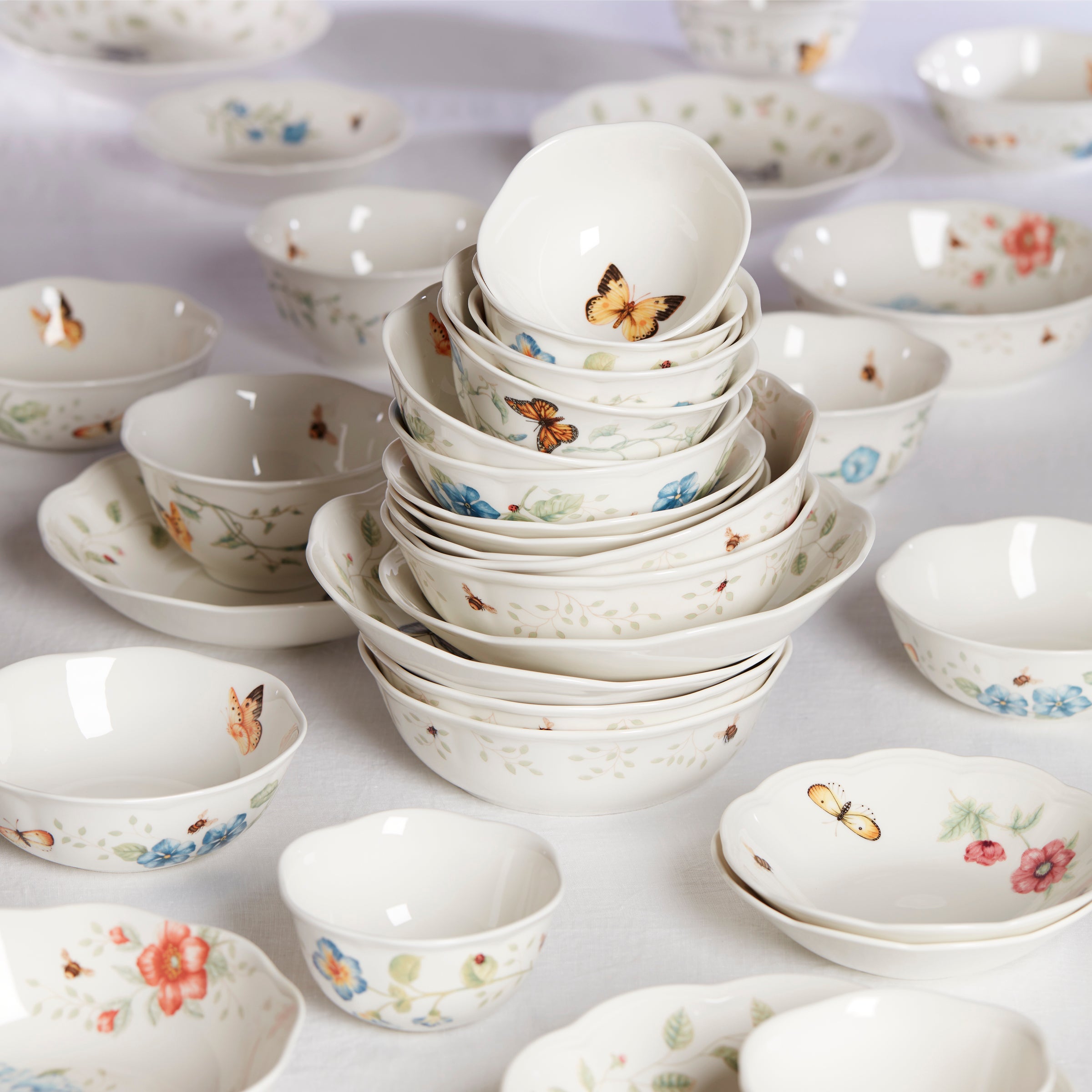 Lenox Everyday Flatware Butterfly Meadow Dessert Bowl - Image 4
