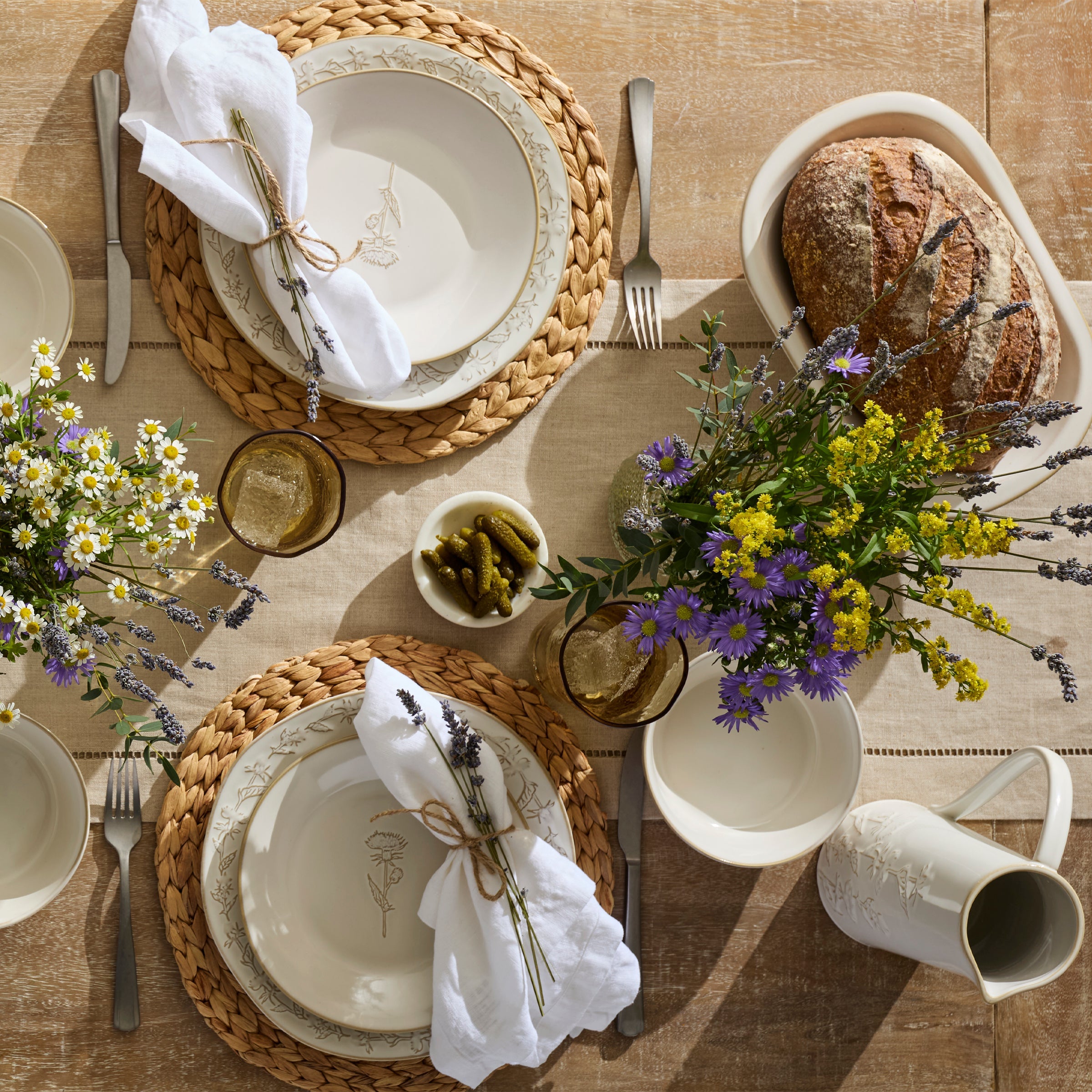 Lenox Everyday Flatware Homespun 16-Piece Dinnerware Set - Image 3