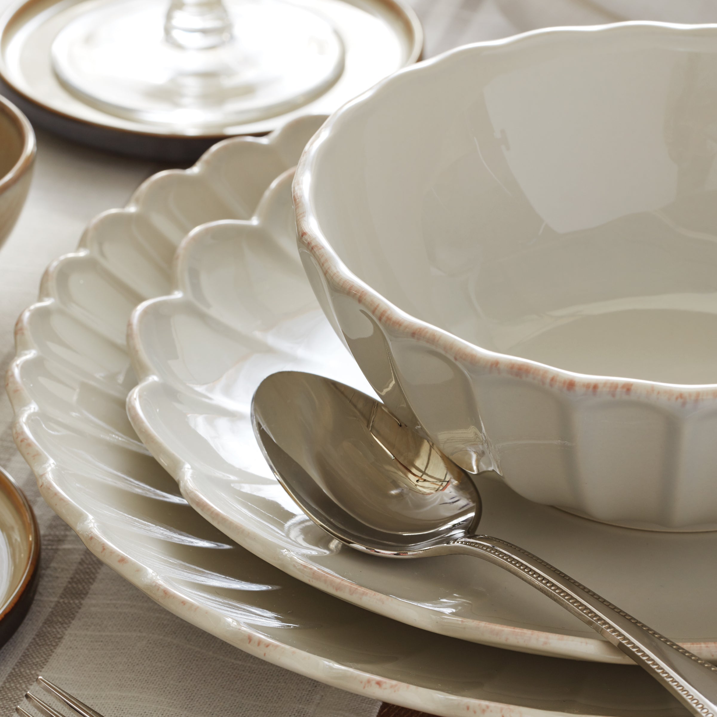 Lenox Everyday Flatware French Perle Scallop White Accent Plates, Set of 4 - Image 13