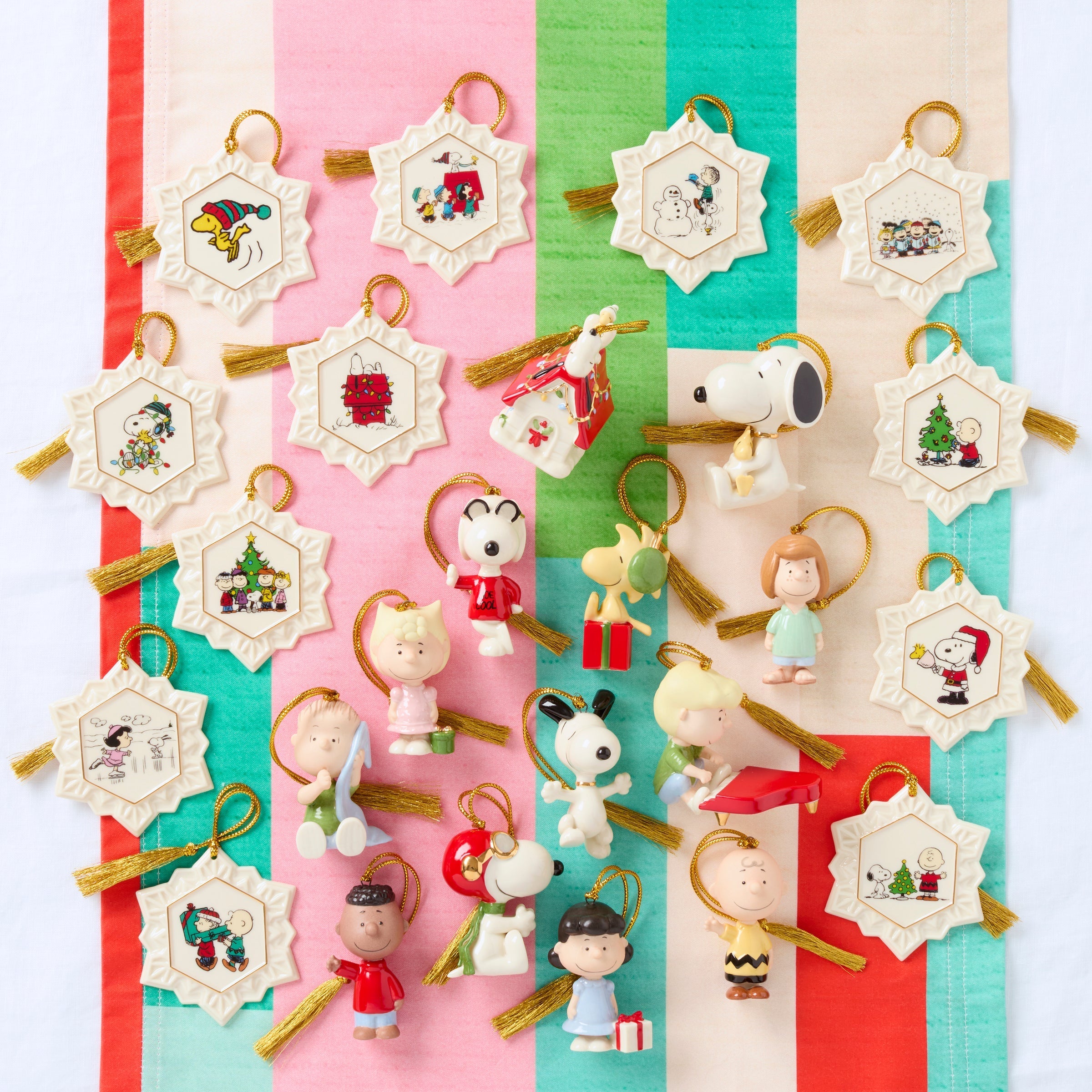 Lenox Everyday Flatware Peanuts Advent Calendar - Image 8