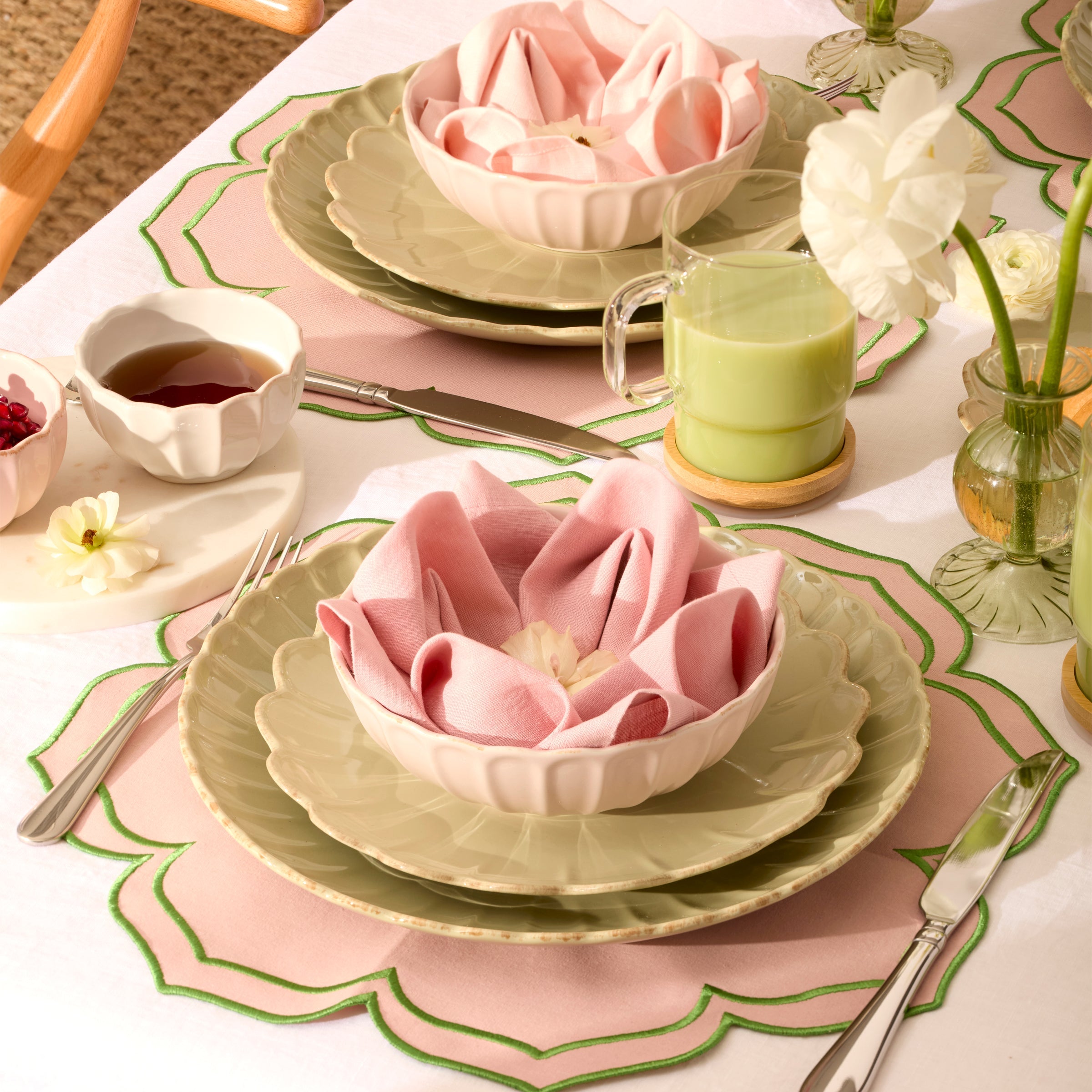 Lenox Everyday Flatware French Perle Scallop Matcha 24-Piece Dinnerware Set - Image 2