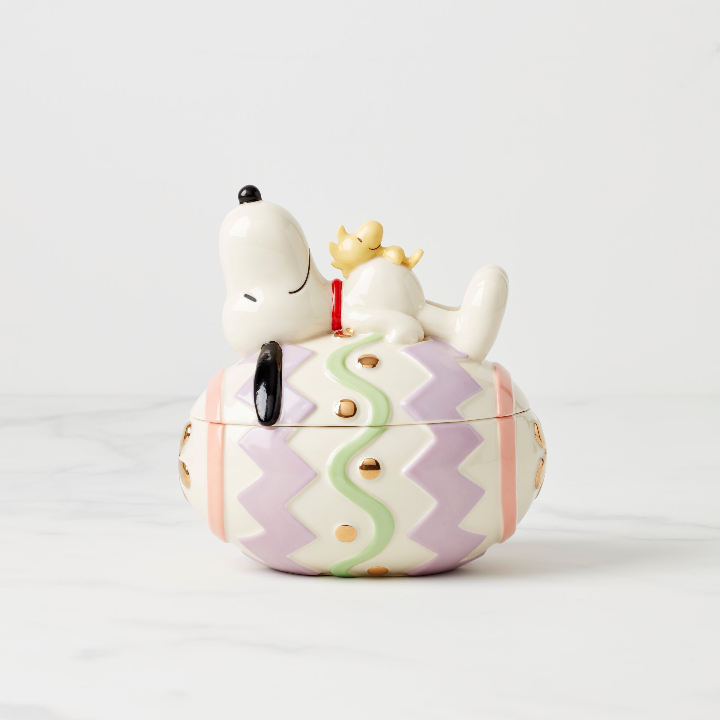 Lenox Everyday Flatware Snoopy Easter Covered Candy Dish
