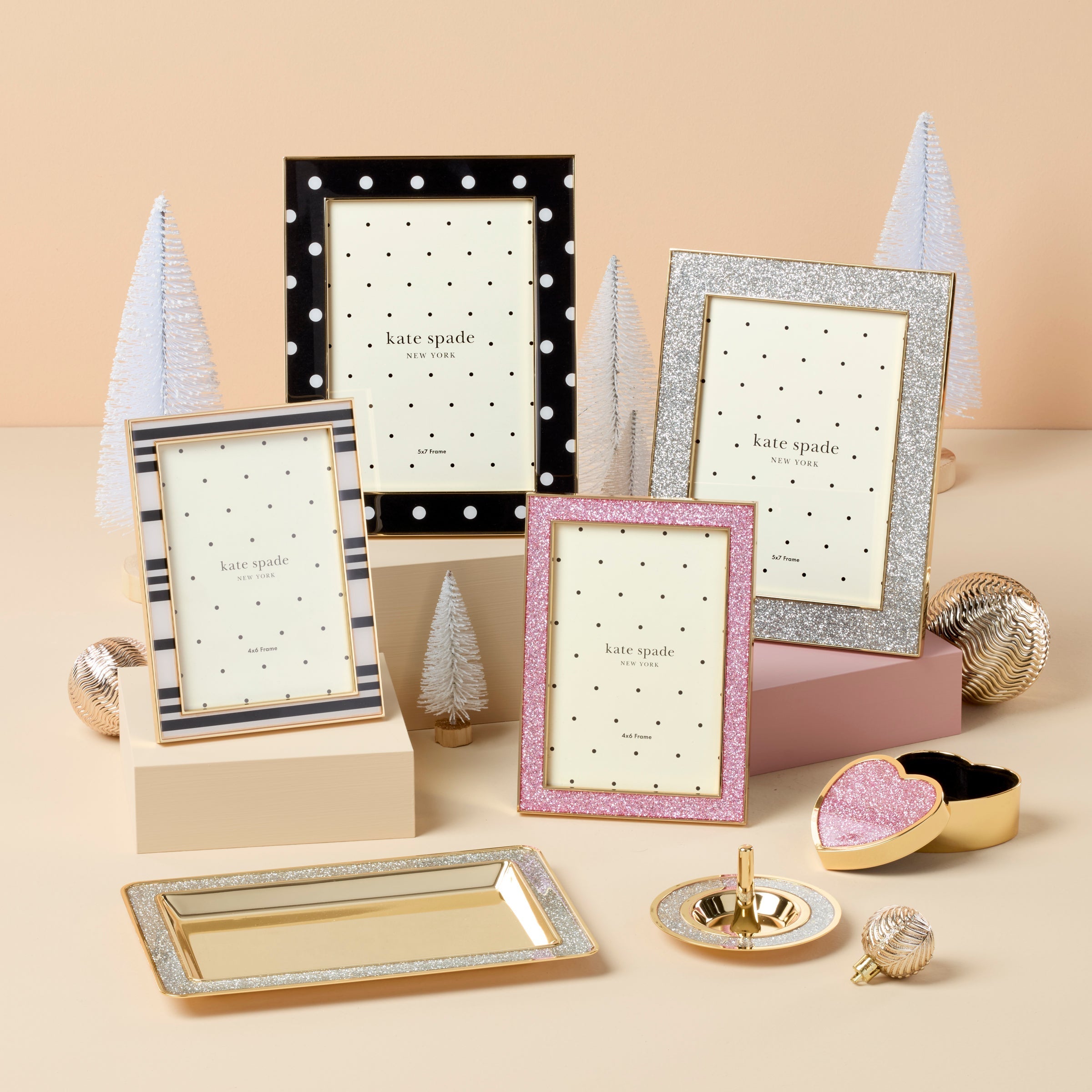 Lenox Everyday Flatware Sitting Pretty Stripe 4x6 Photo Frame - Image 3