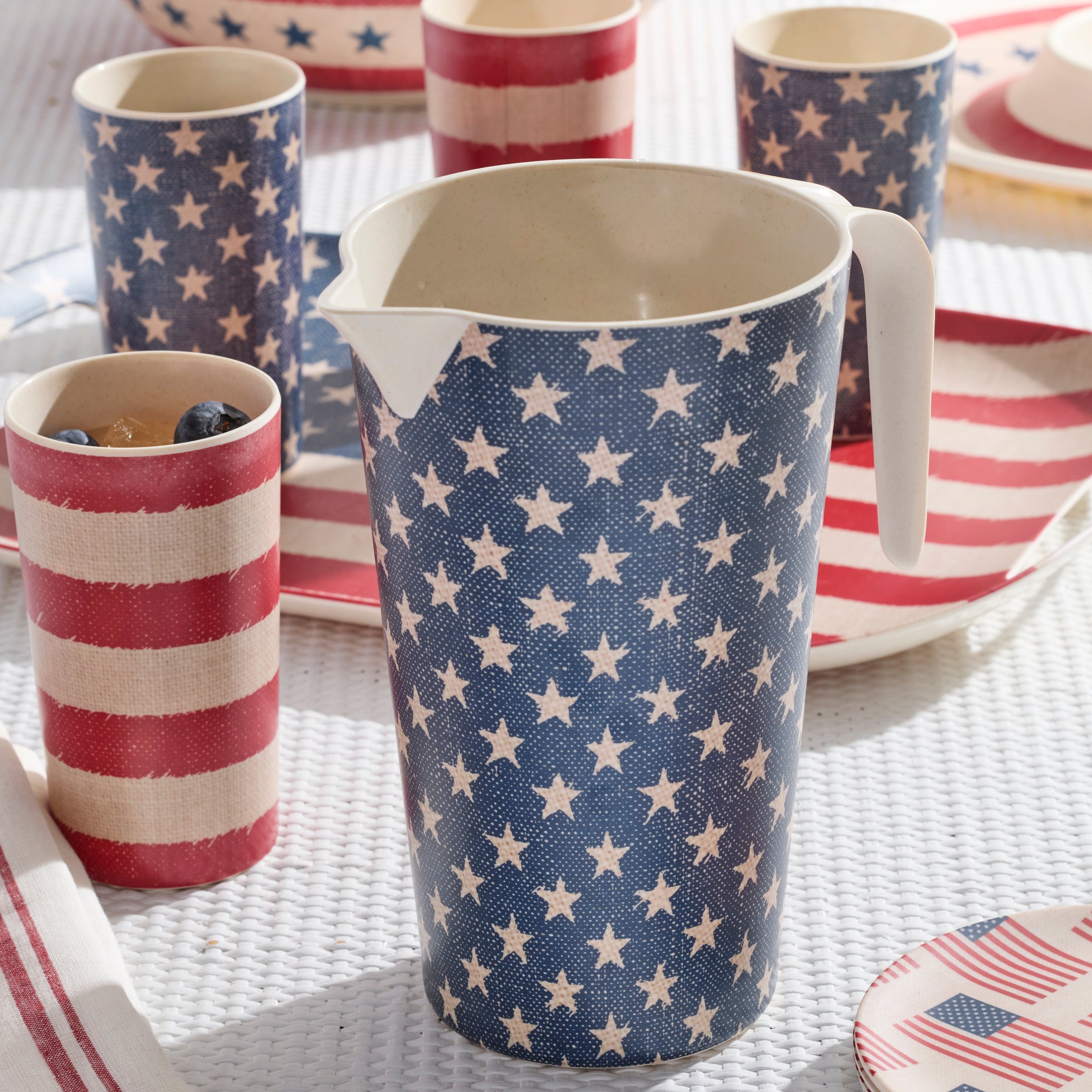 Lenox Everyday Flatware Vintage Americana Pitcher - Image 3