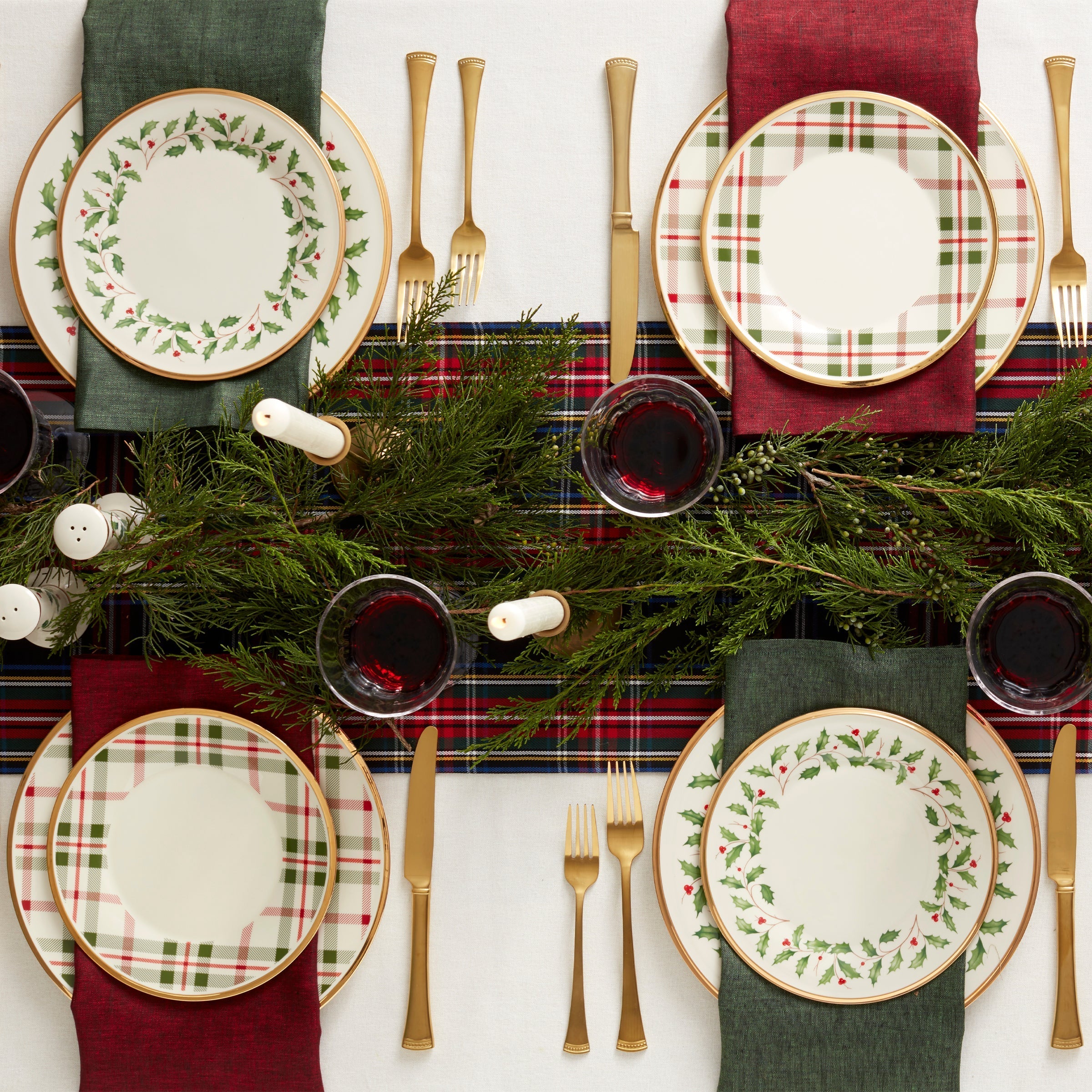 Lenox Everyday Flatware Holiday 12-Piece Plate & Mug Dinnerware Set - Image 3