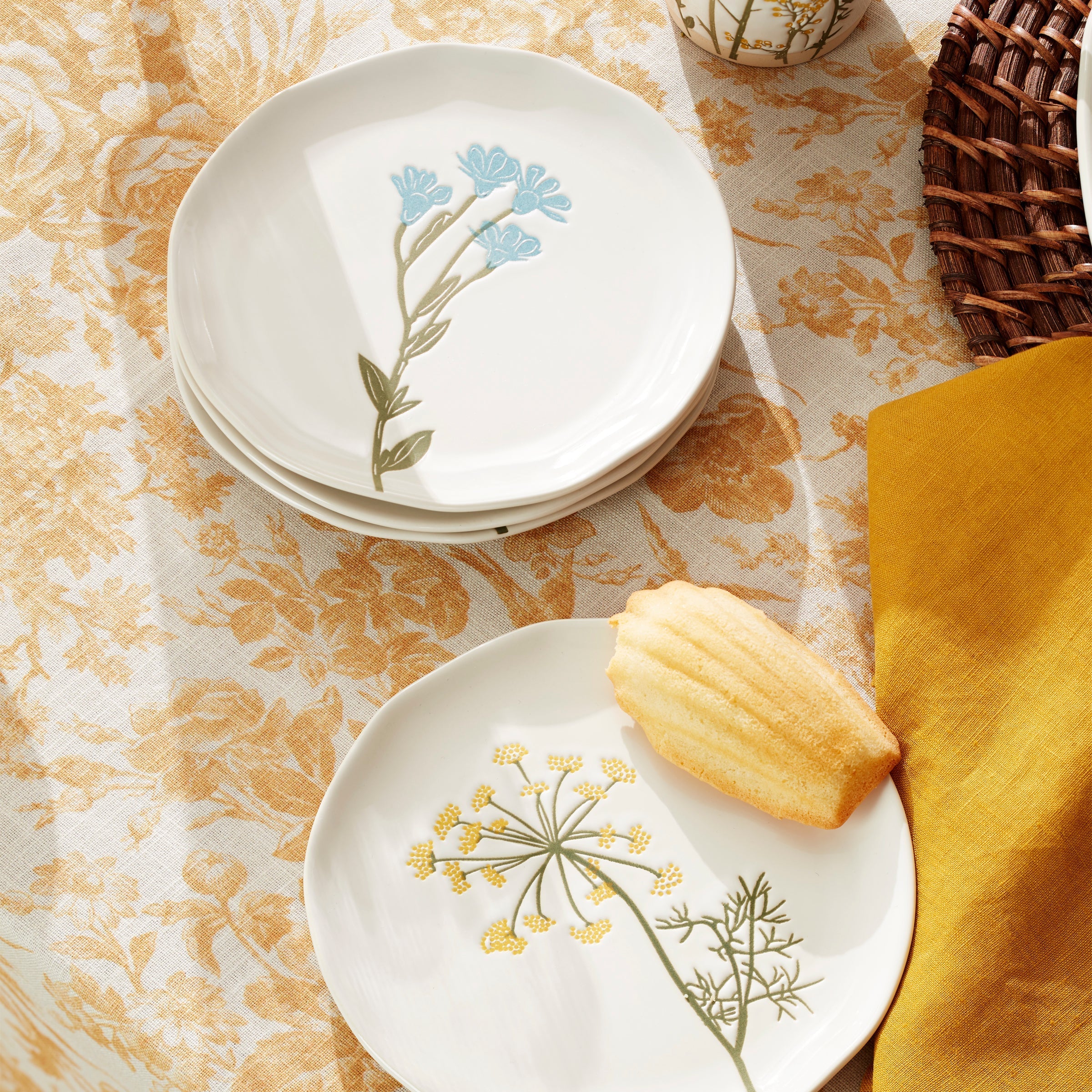 Lenox Everyday Flatware Wildflowers Tidbit Plates, Set of 4 - Image 2