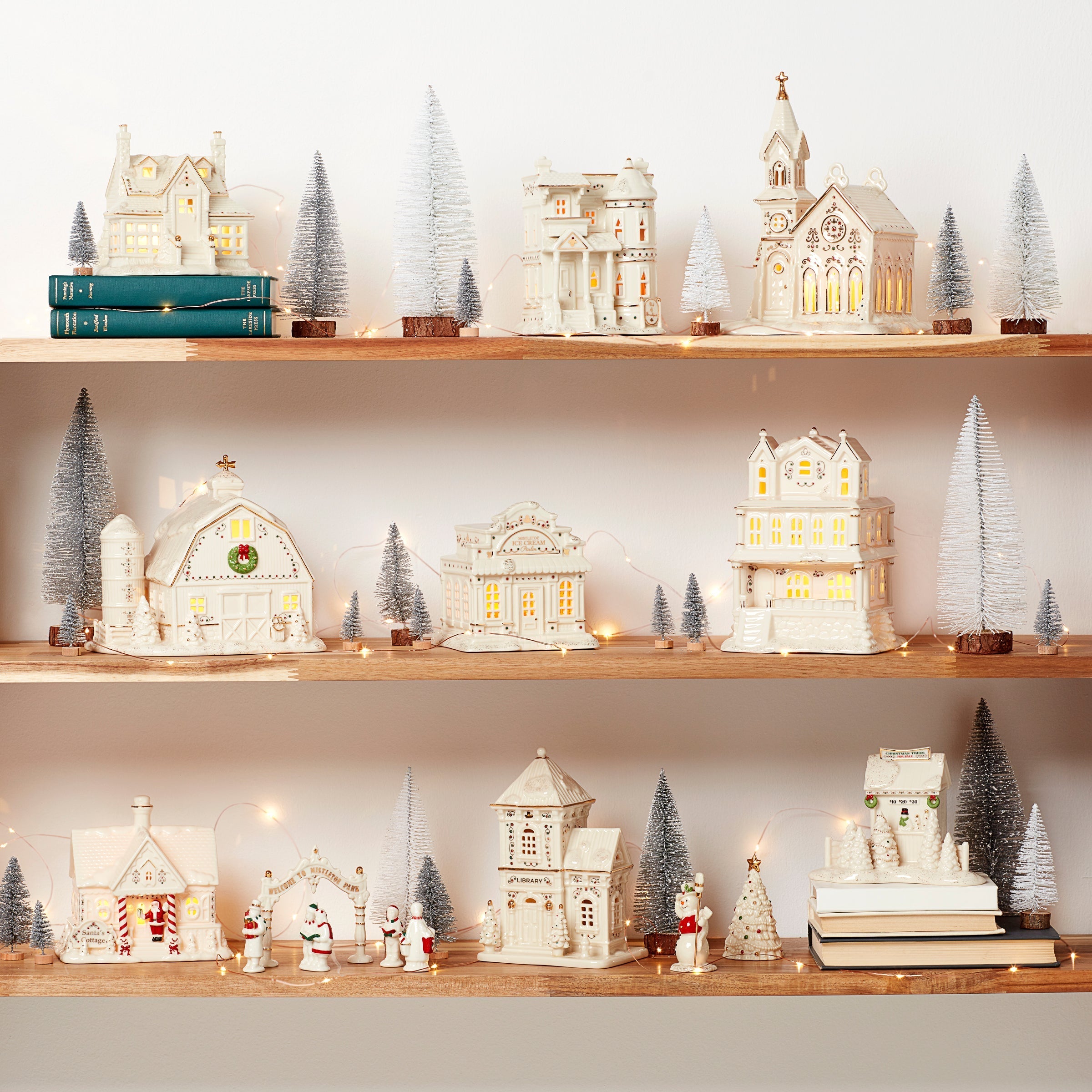 Lenox Everyday Flatware Mistletoe Park Lit Barn Figurine - Image 5