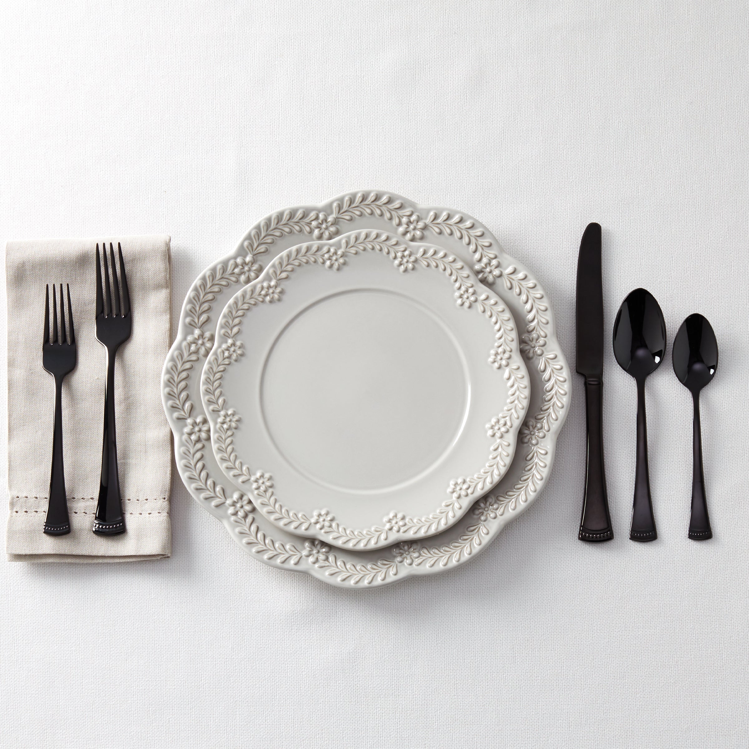 Lenox Everyday Flatware Portola Black Mirror 20-Piece Flatware Set - Image 6