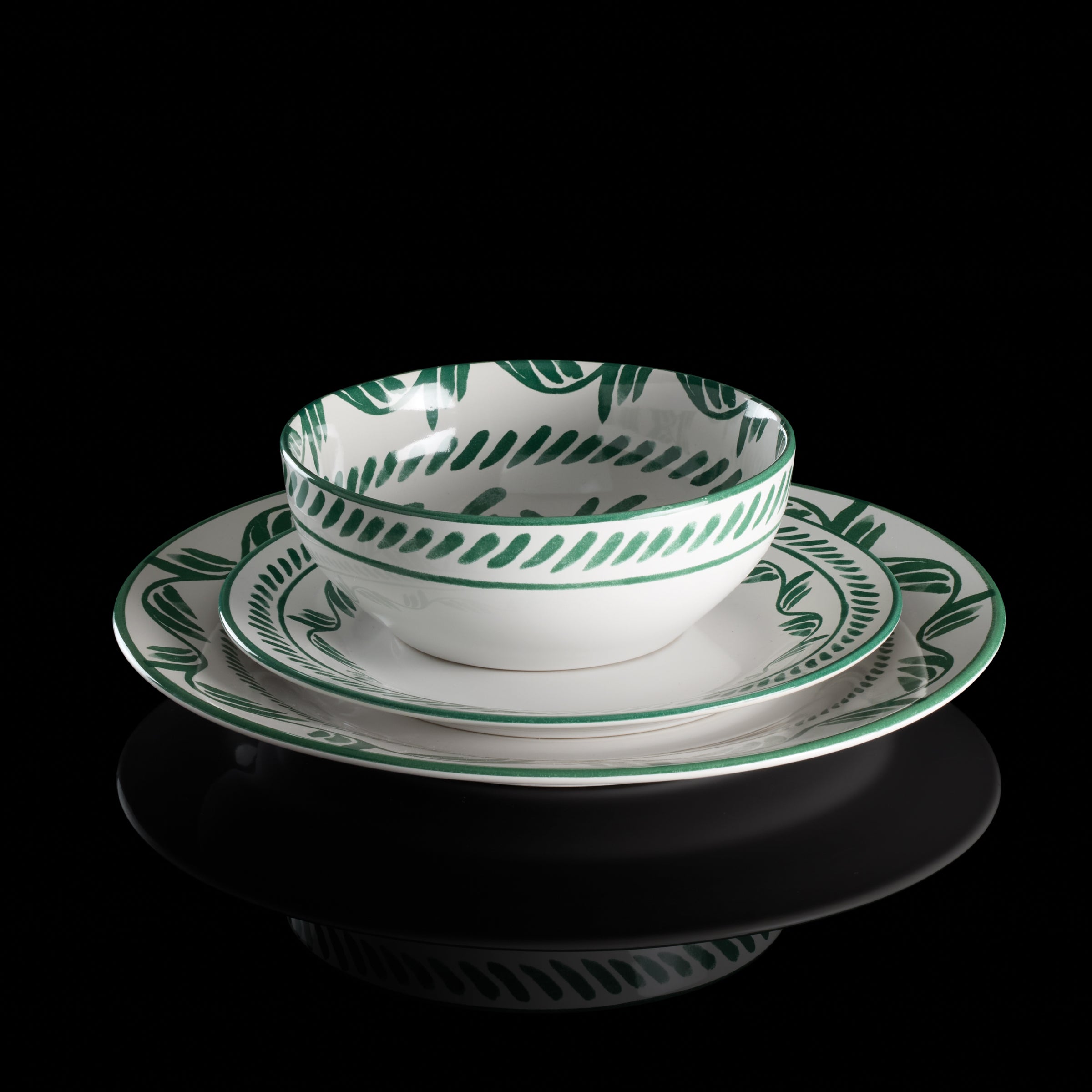 Lenox Everyday Flatware Solear Green 12-Piece Dinnerware Set - Image 2