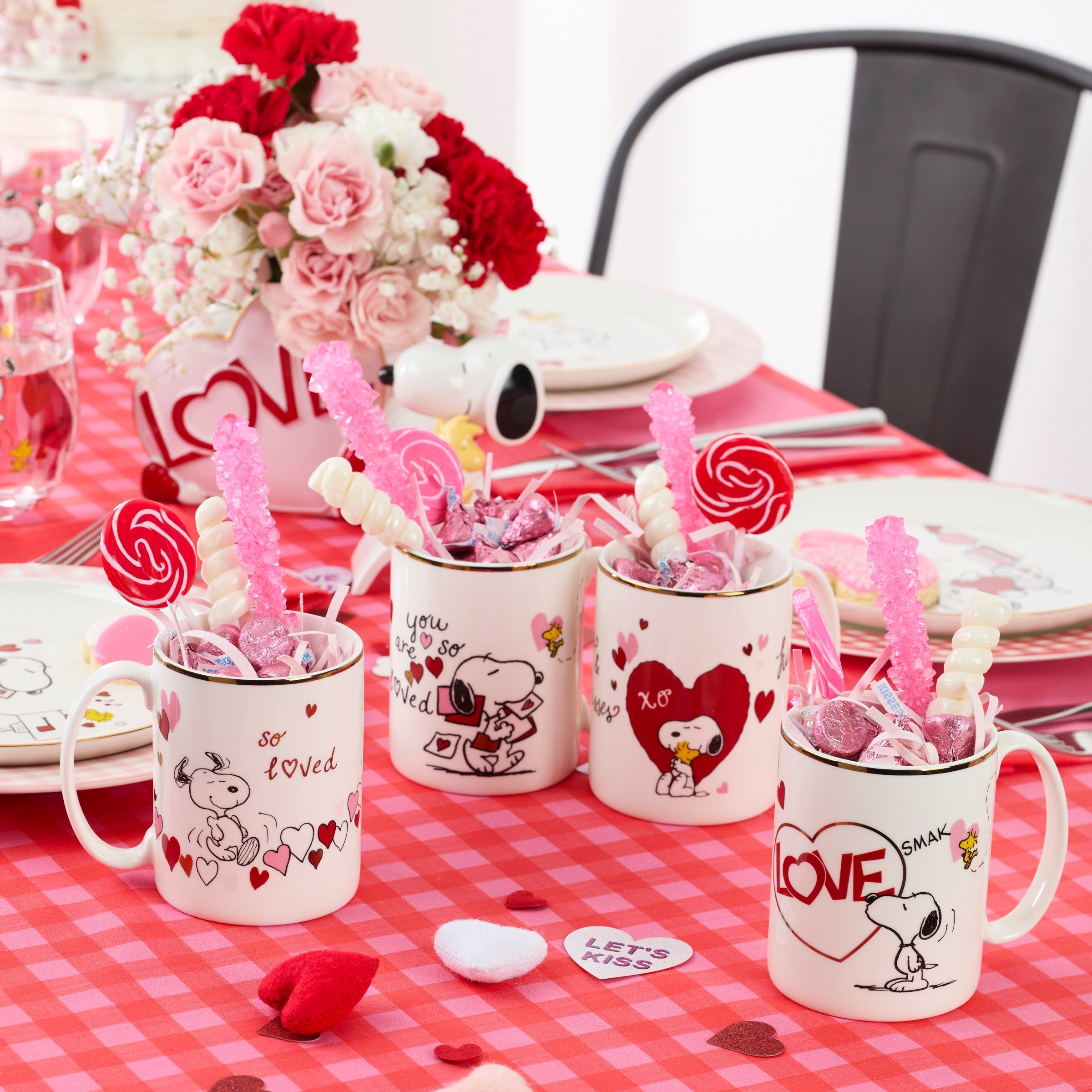 Lenox Everyday Flatware Snoopy Valentine's Day Mugs, Set of 4 - Image 3