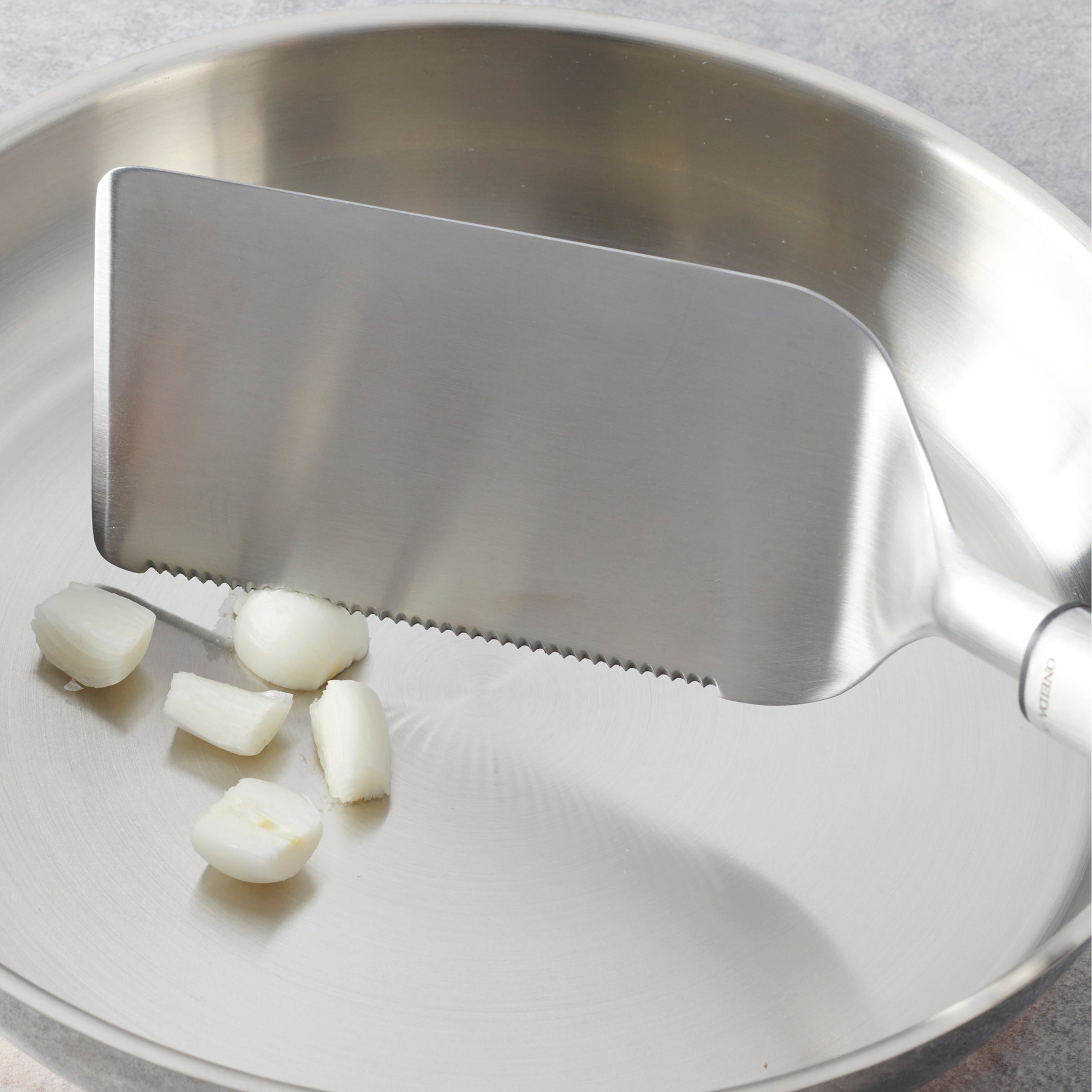 Lenox Everyday Flatware Elite Gadgets Stainless Steel Griddle Turner - Image 3