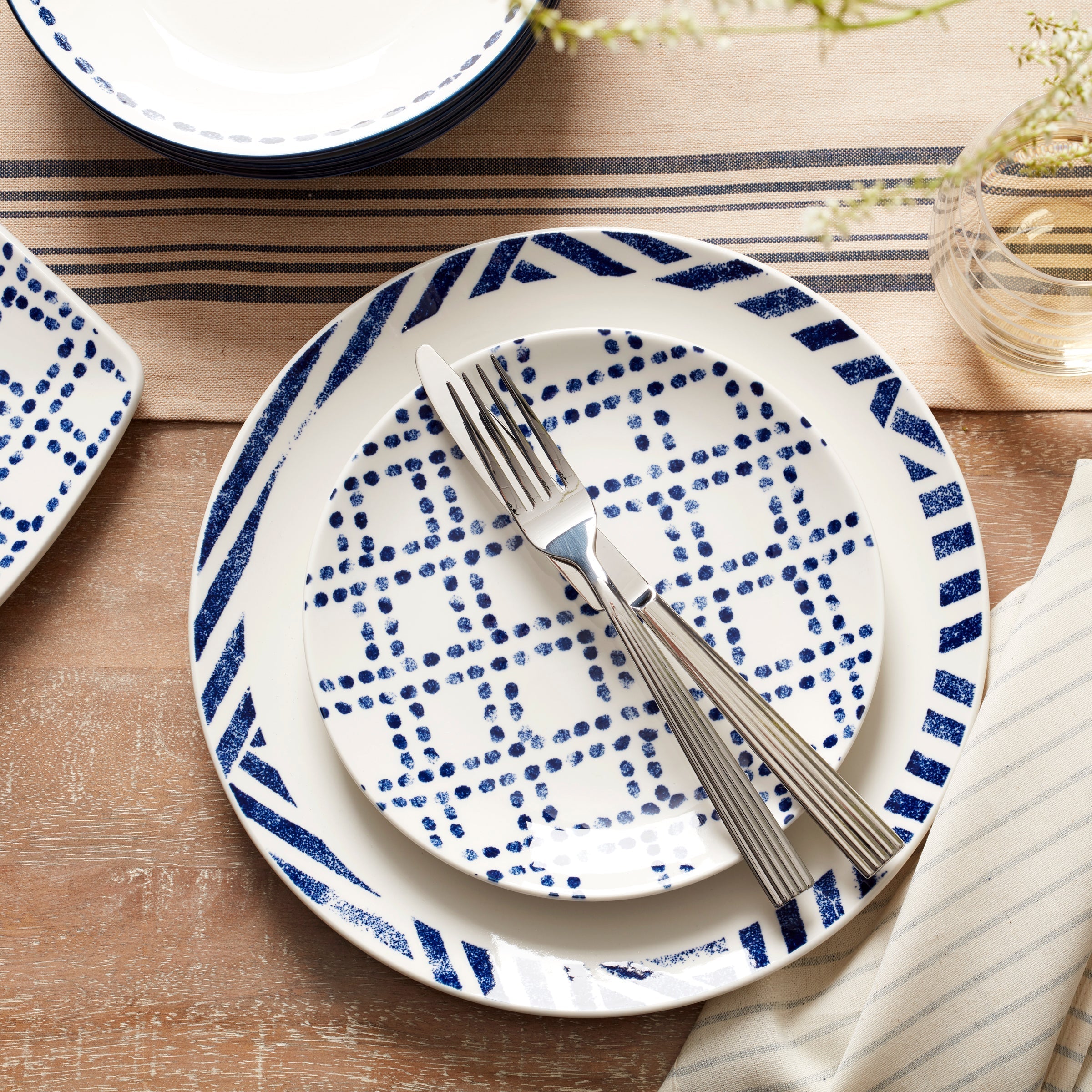 Lenox Everyday Flatware Harbour 12-Piece Dinnerware Set - Image 4