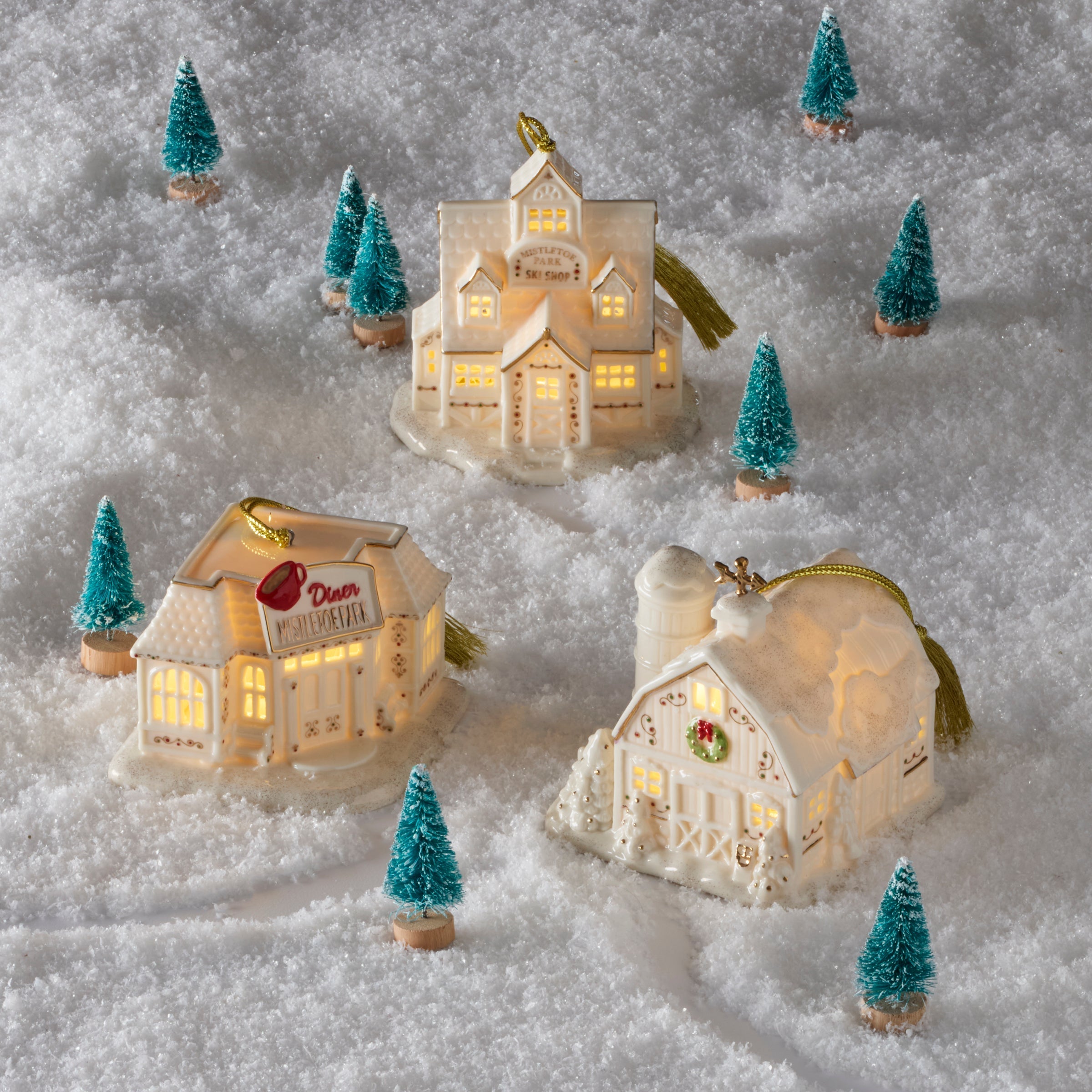 Lenox Everyday Flatware Mistletoe Park Ski Shop Lit Ornament - Image 3