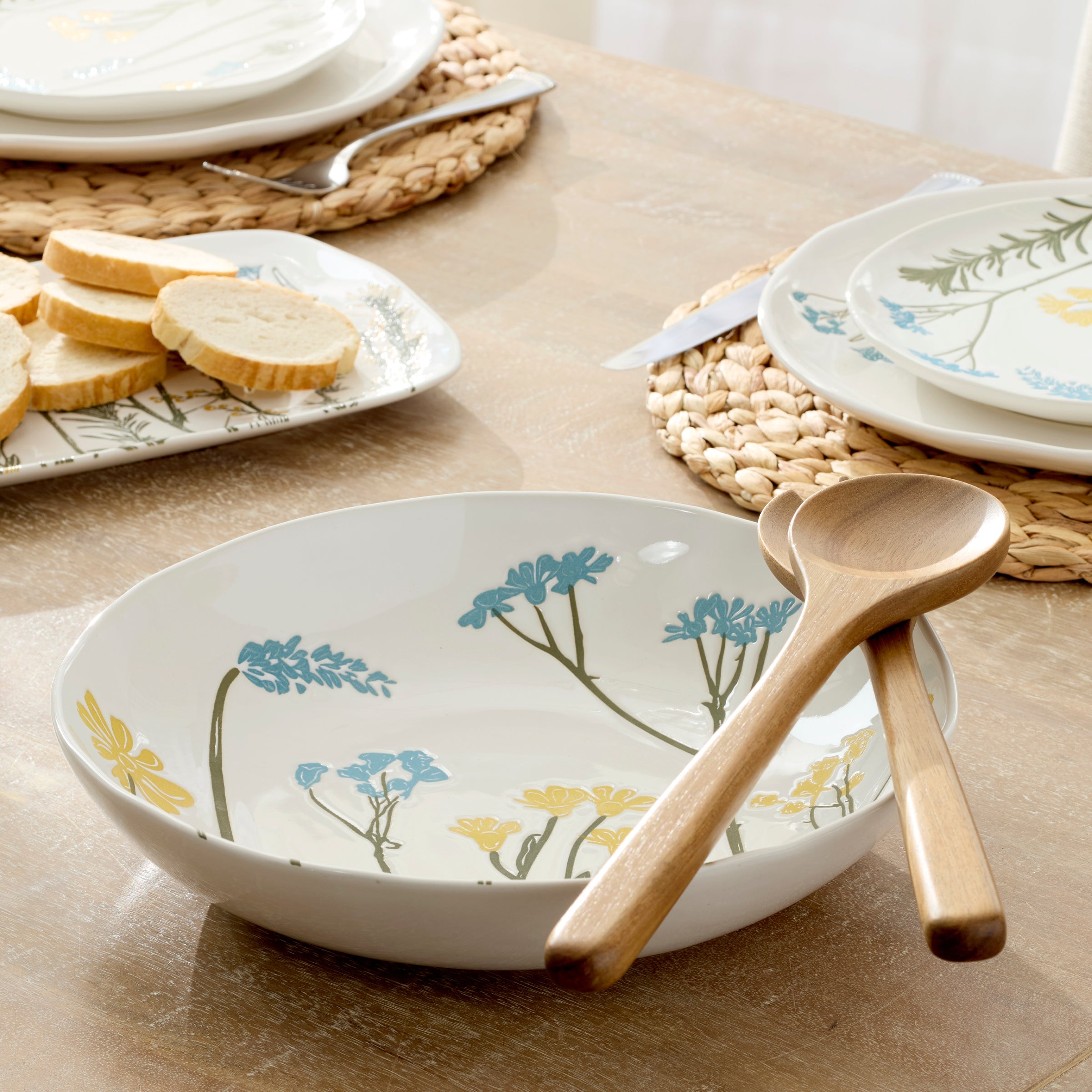 Lenox Everyday Flatware Wildflowers Salad Bowl with Servers - Image 3