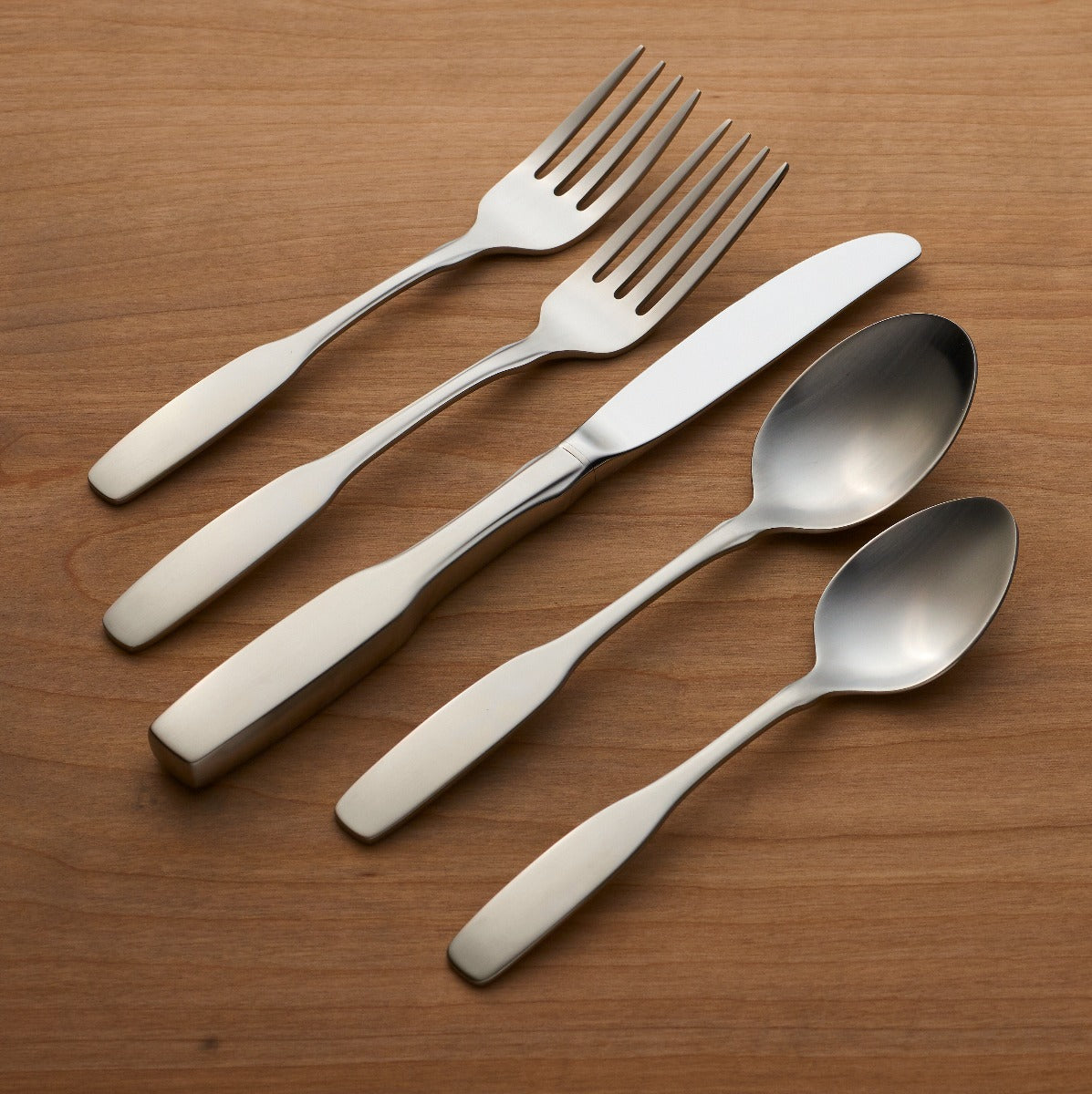 Lenox Everyday Flatware Paul Revere 5-Piece Place Setting - Image 2
