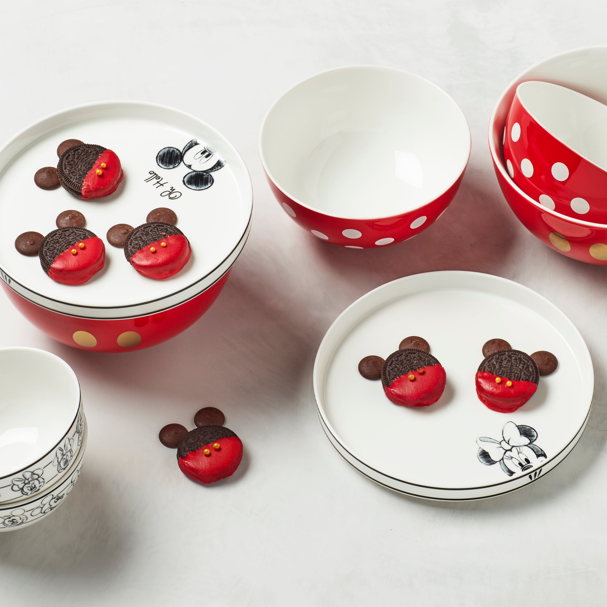 Lenox Everyday Flatware Disney 8-Piece Nesting Dinnerware Set - Image 6