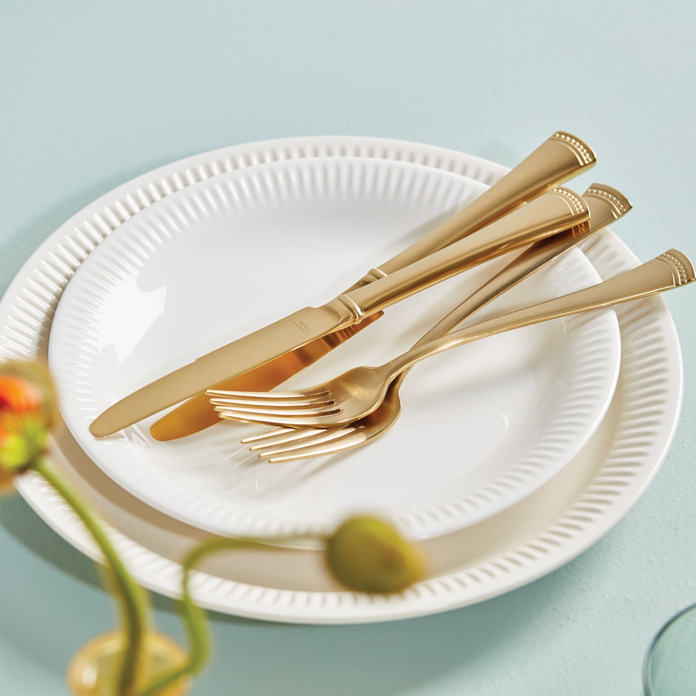 Lenox Everyday Flatware Portola Gold Satin 20-Piece Flatware Set - Image 14