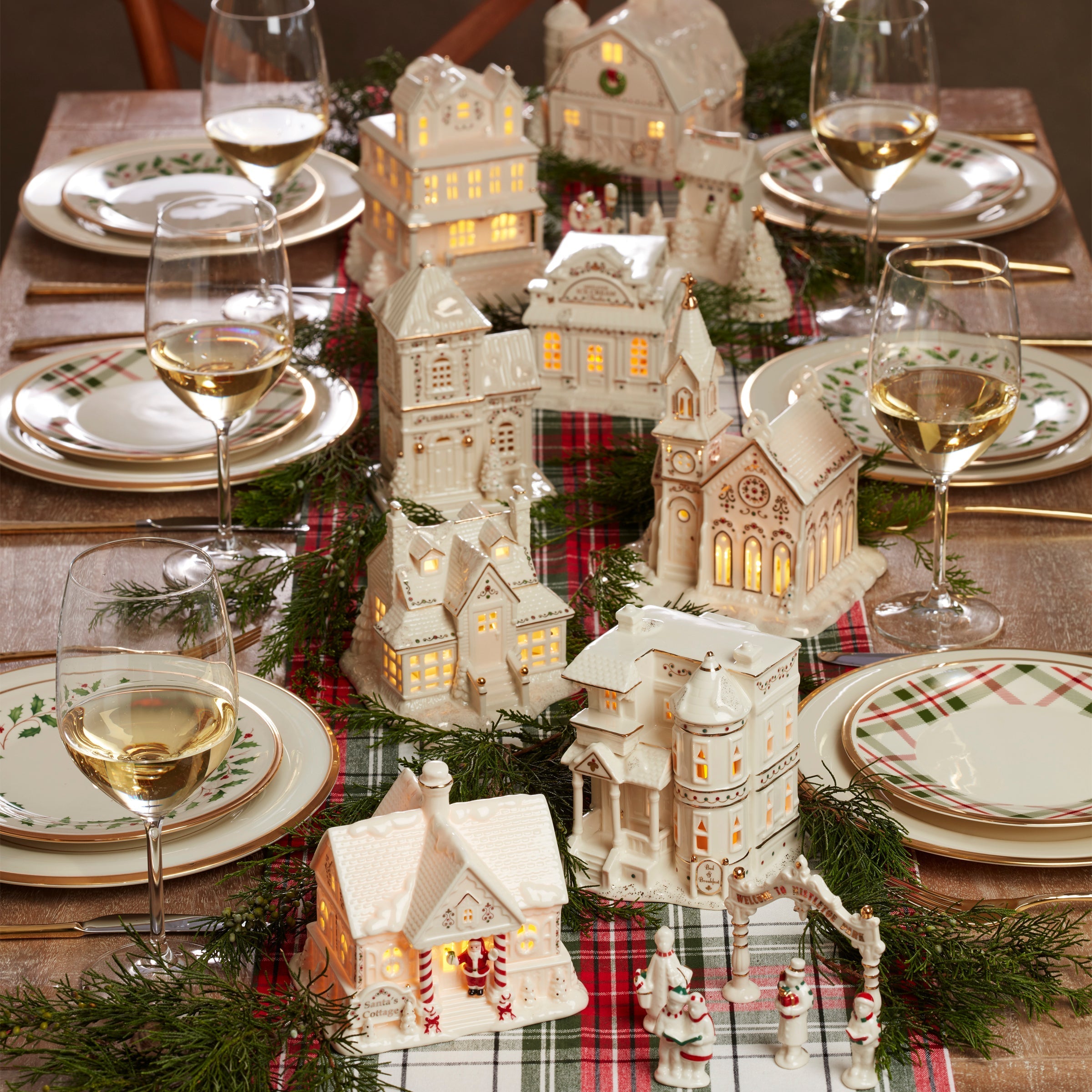 Lenox Everyday Flatware Mistletoe Park Lit Barn Figurine - Image 3