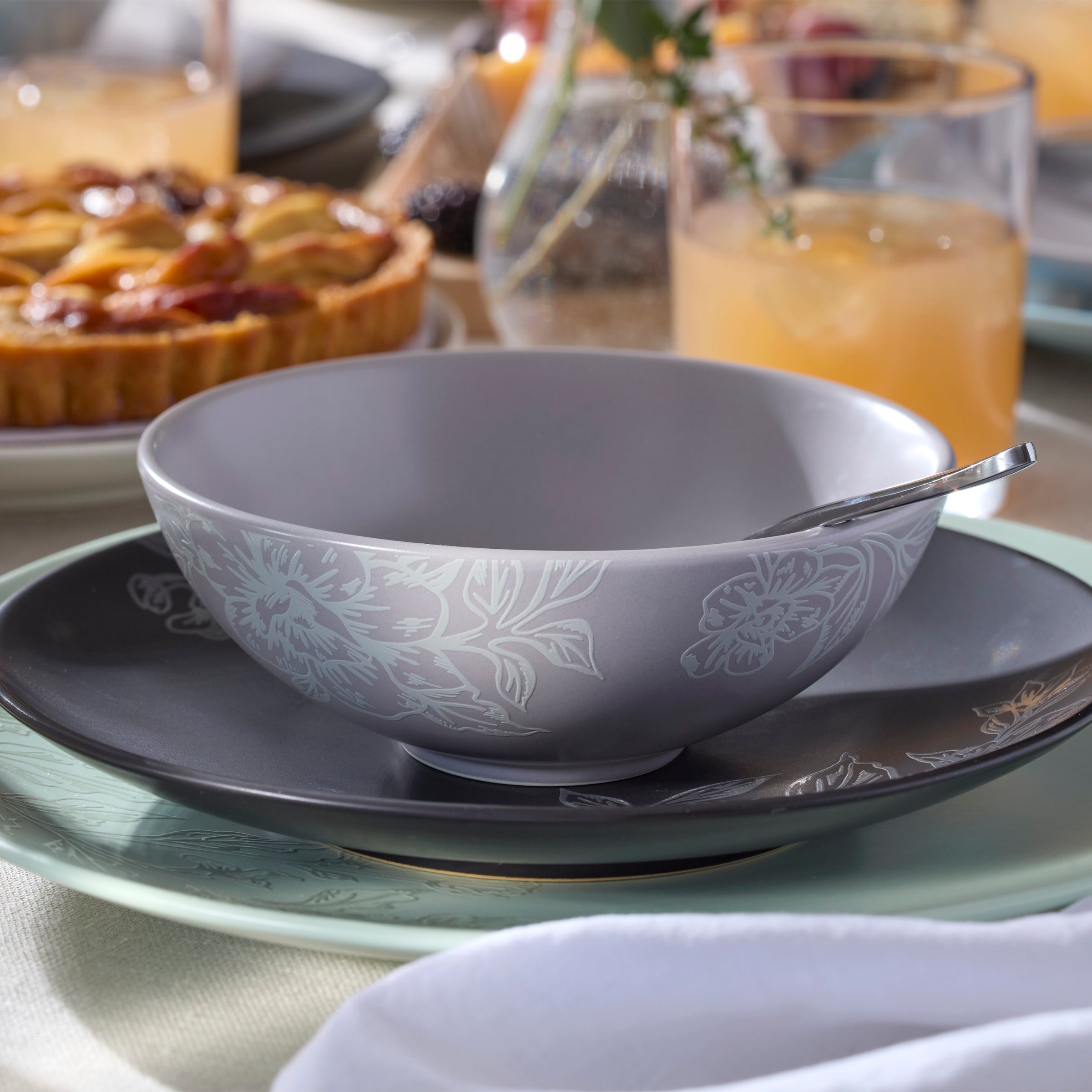 Lenox Everyday Flatware Roseto Pumice 12-Piece Dinnerware Set - Image 4