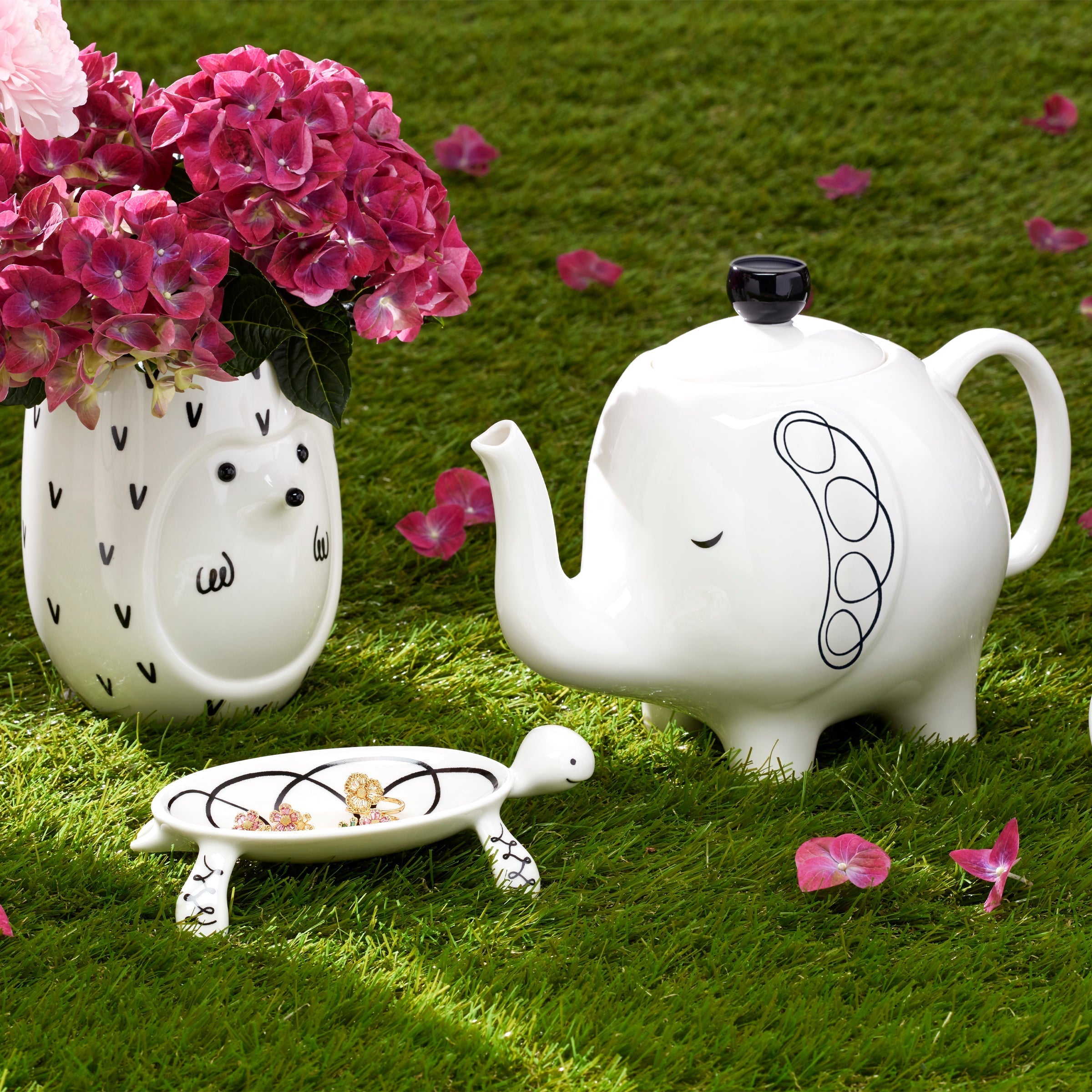 Lenox Everyday Flatware Wild Things Elephant Teapot - Image 4