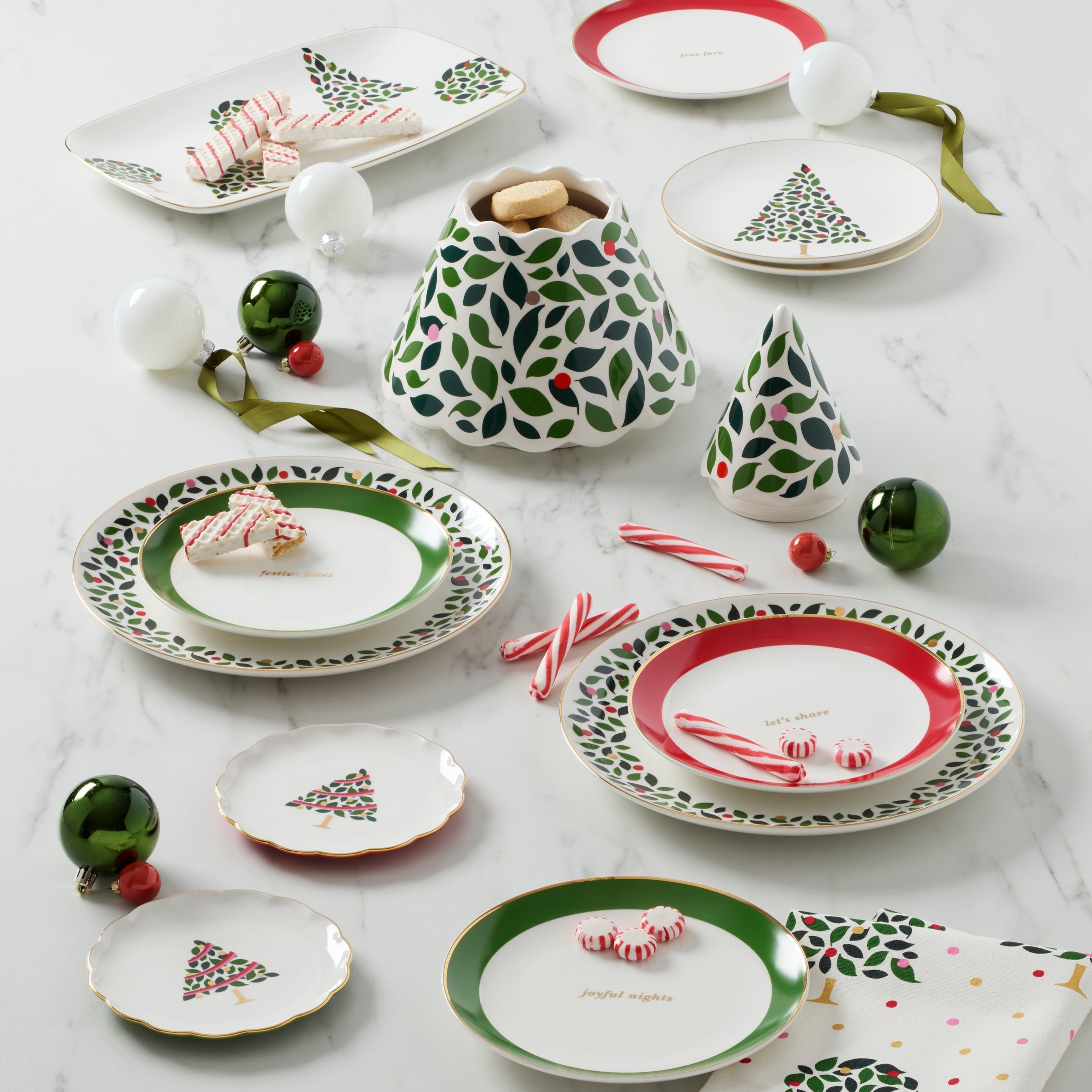 Lenox Everyday Flatware Evergreen Treat Jar - Image 3