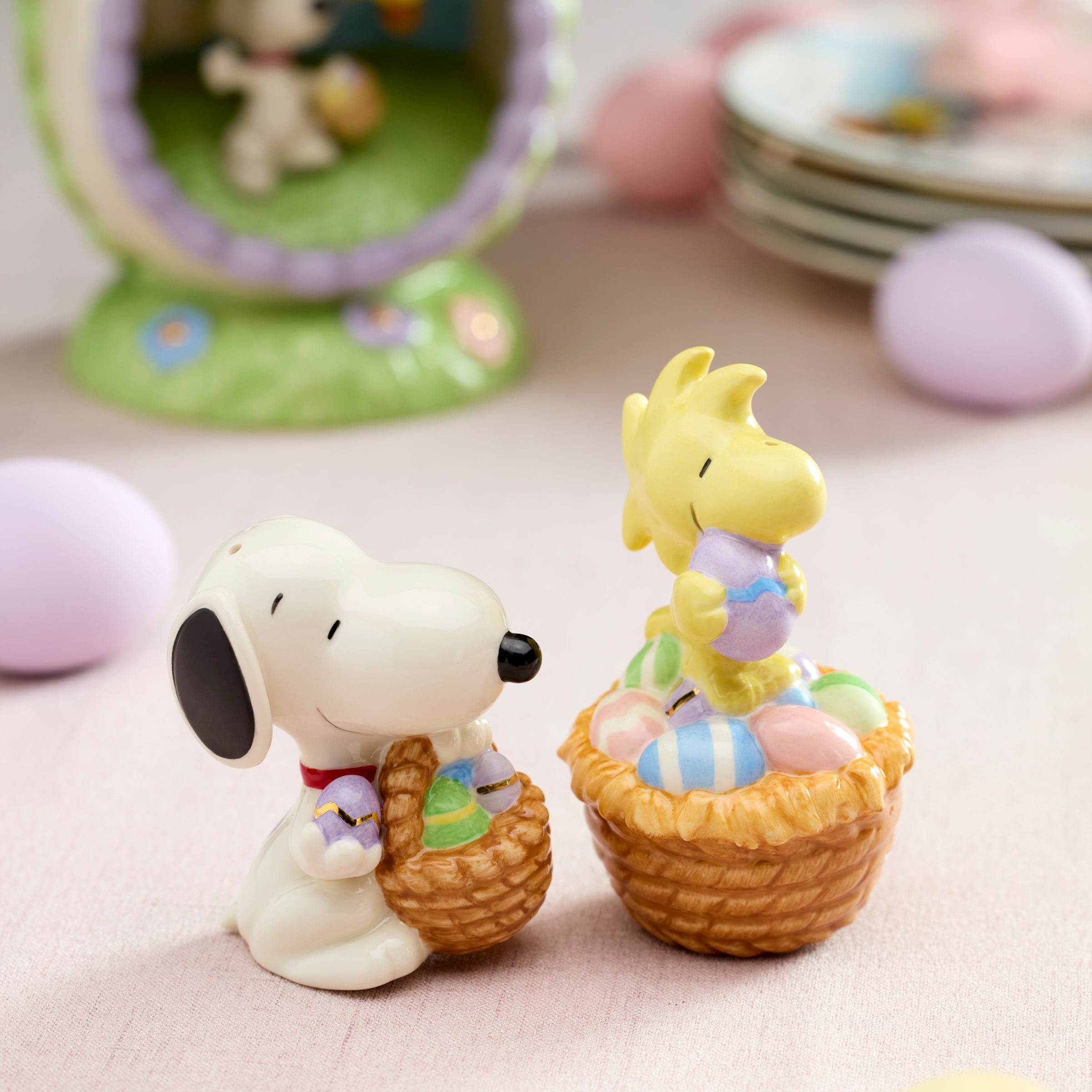 Lenox Everyday Flatware Snoopy Easter Salt & Pepper Set - Image 3