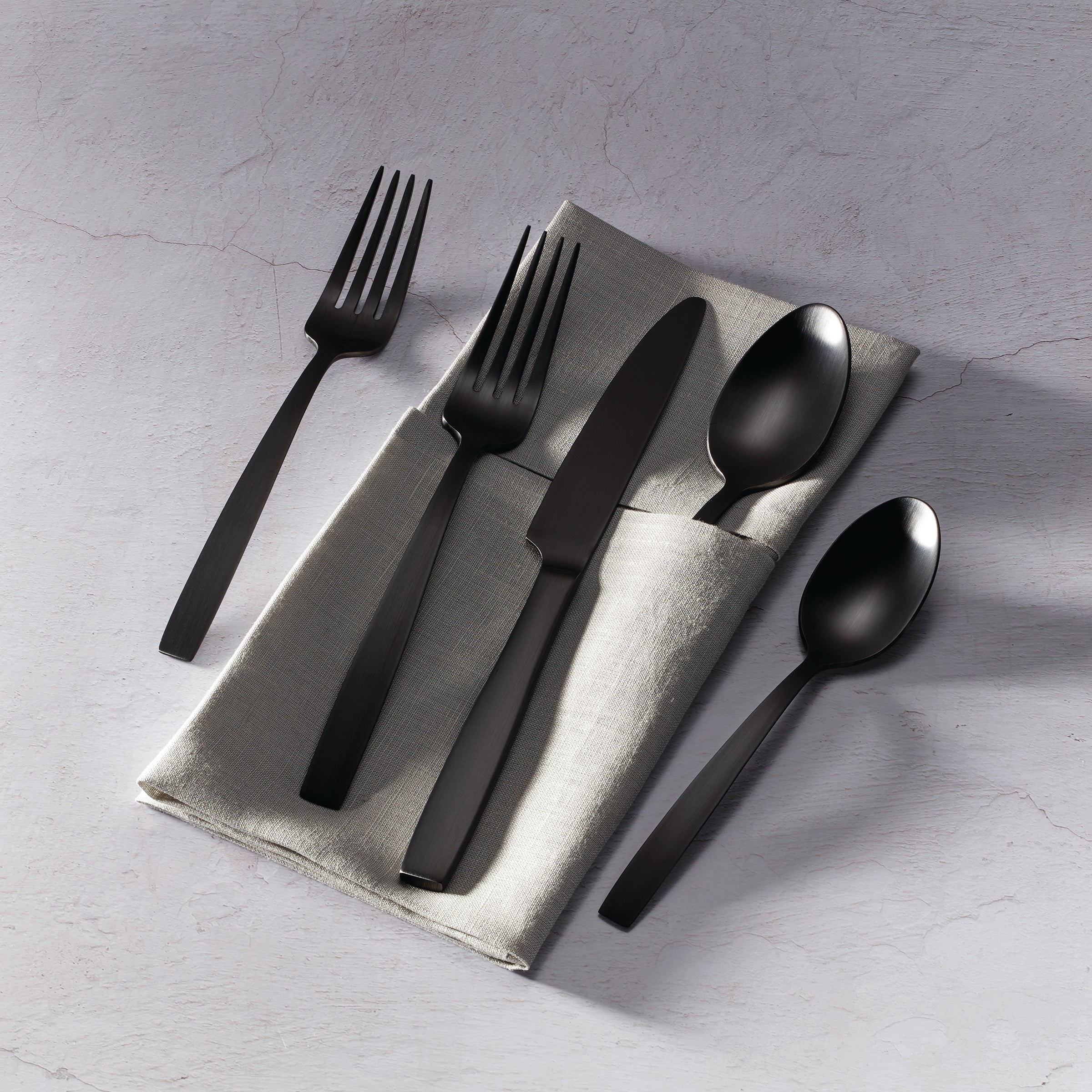 Lenox Everyday Flatware Clearview Black Satin 20-Piece Flatware Set - Image 3