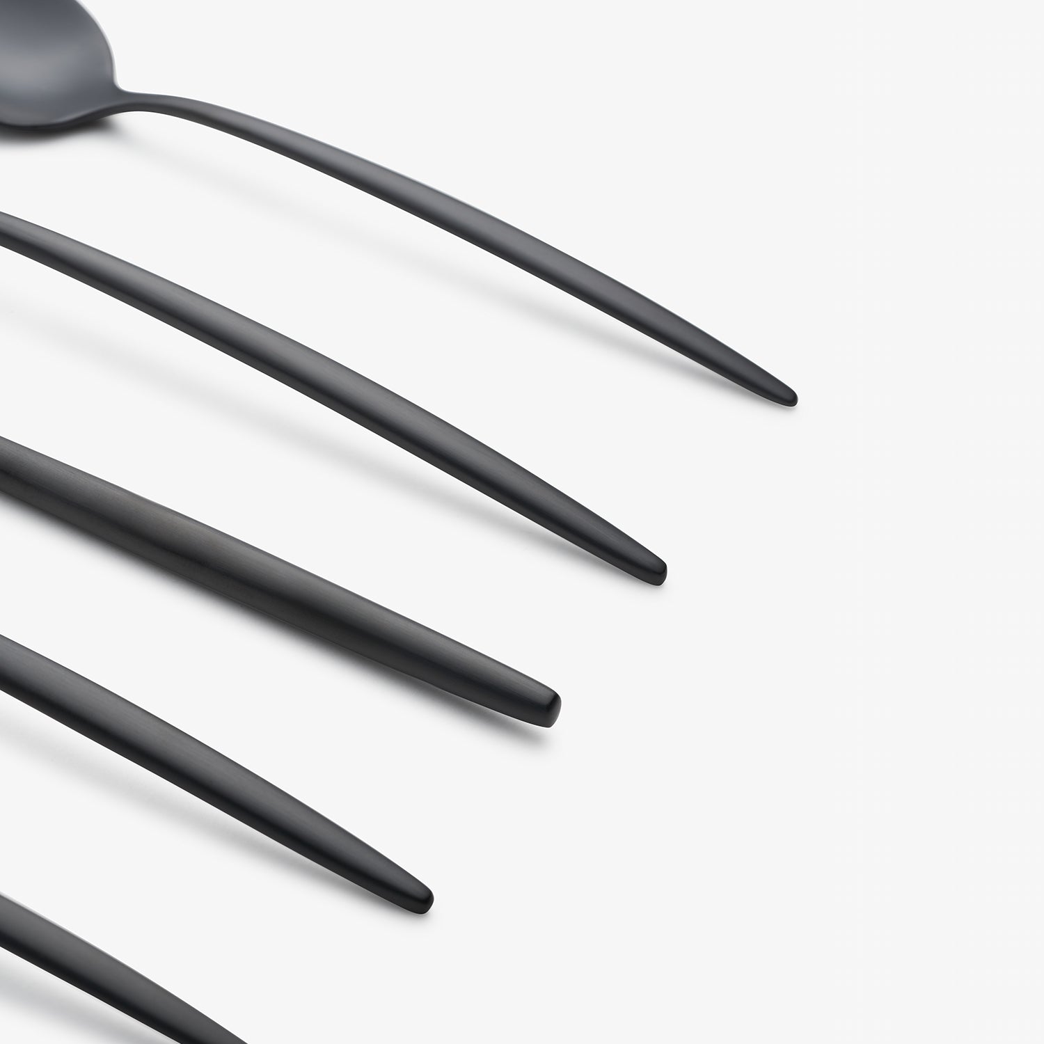 Lenox Everyday Flatware Gaze Black Satin 20-Piece Flatware Set - Image 4