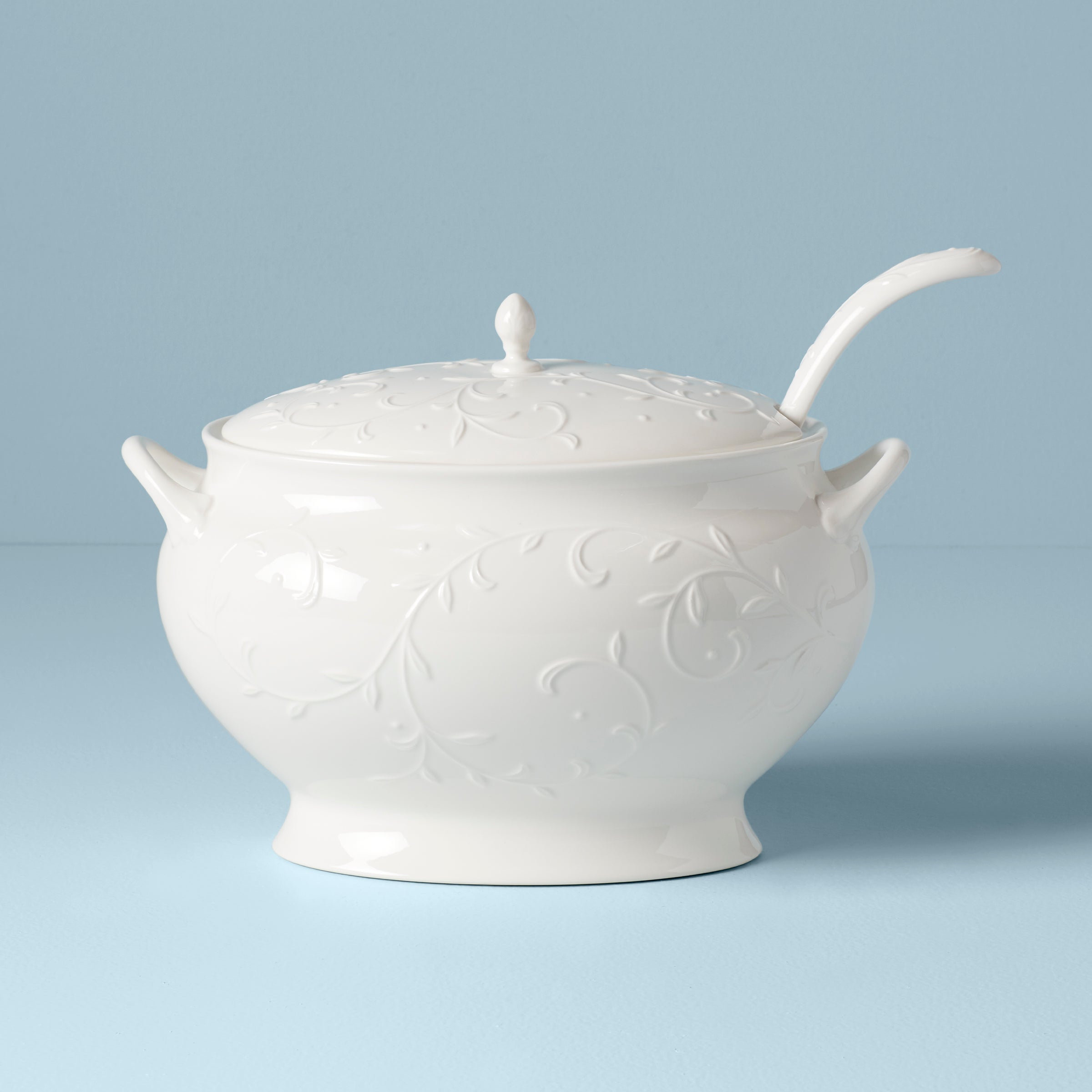 Lenox Everyday Flatware Opal Innocence Carved Soup Tureen Set - Image 2
