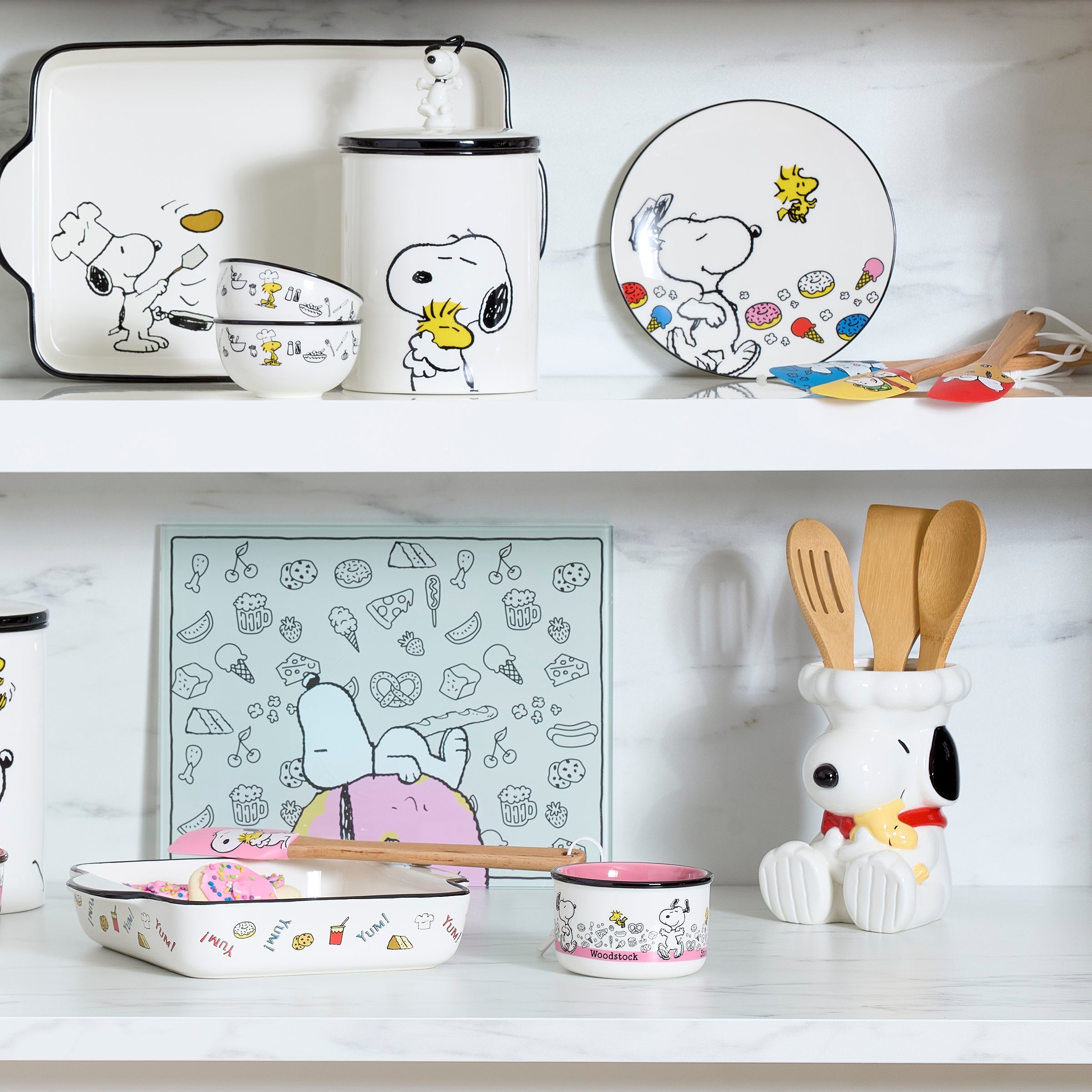 Lenox Everyday Flatware Chef Snoopy Figural Utensil Crock 4-Piece Set - Image 3