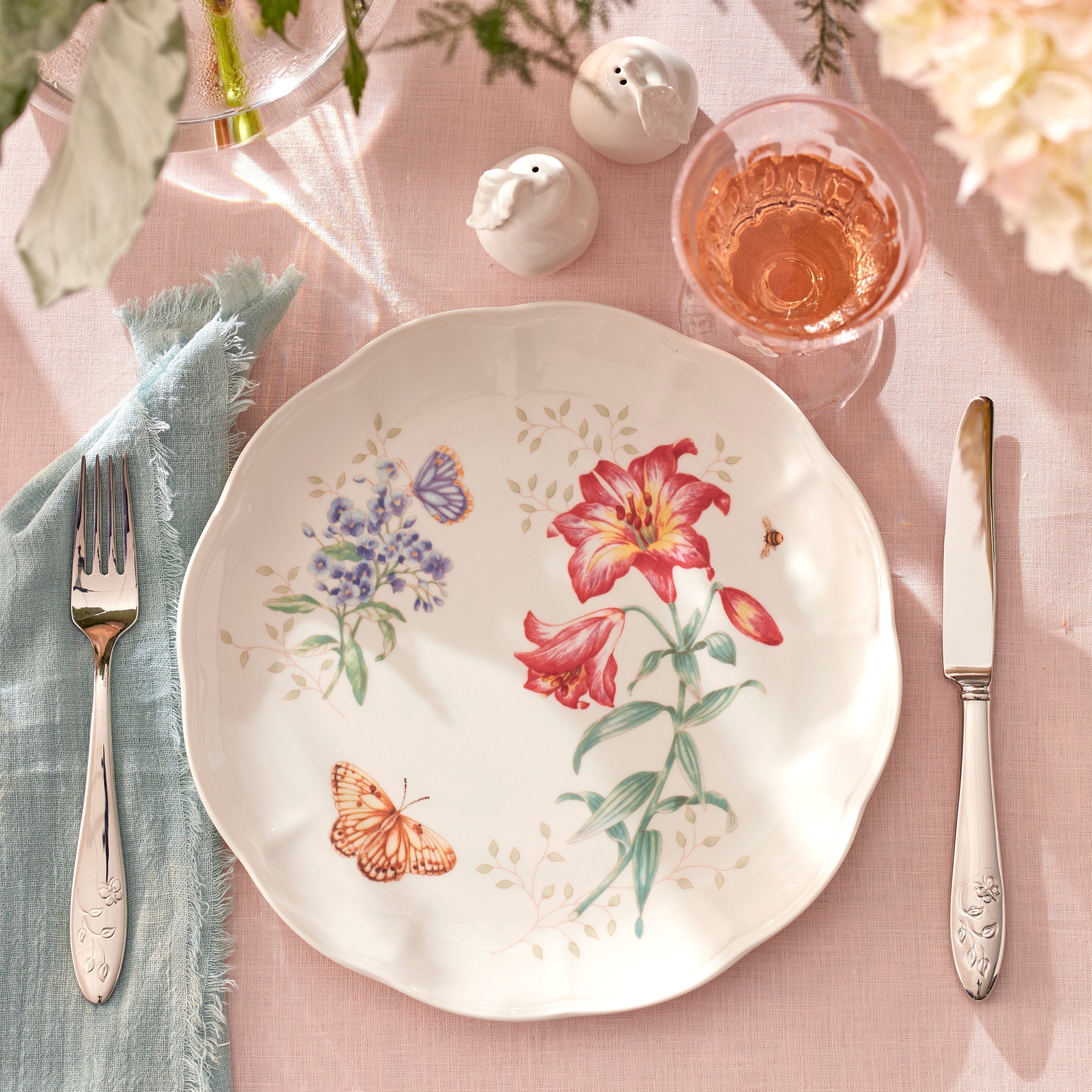 Lenox Everyday Flatware Butterfly Meadow 18-Piece Dinnerware Set - Image 4