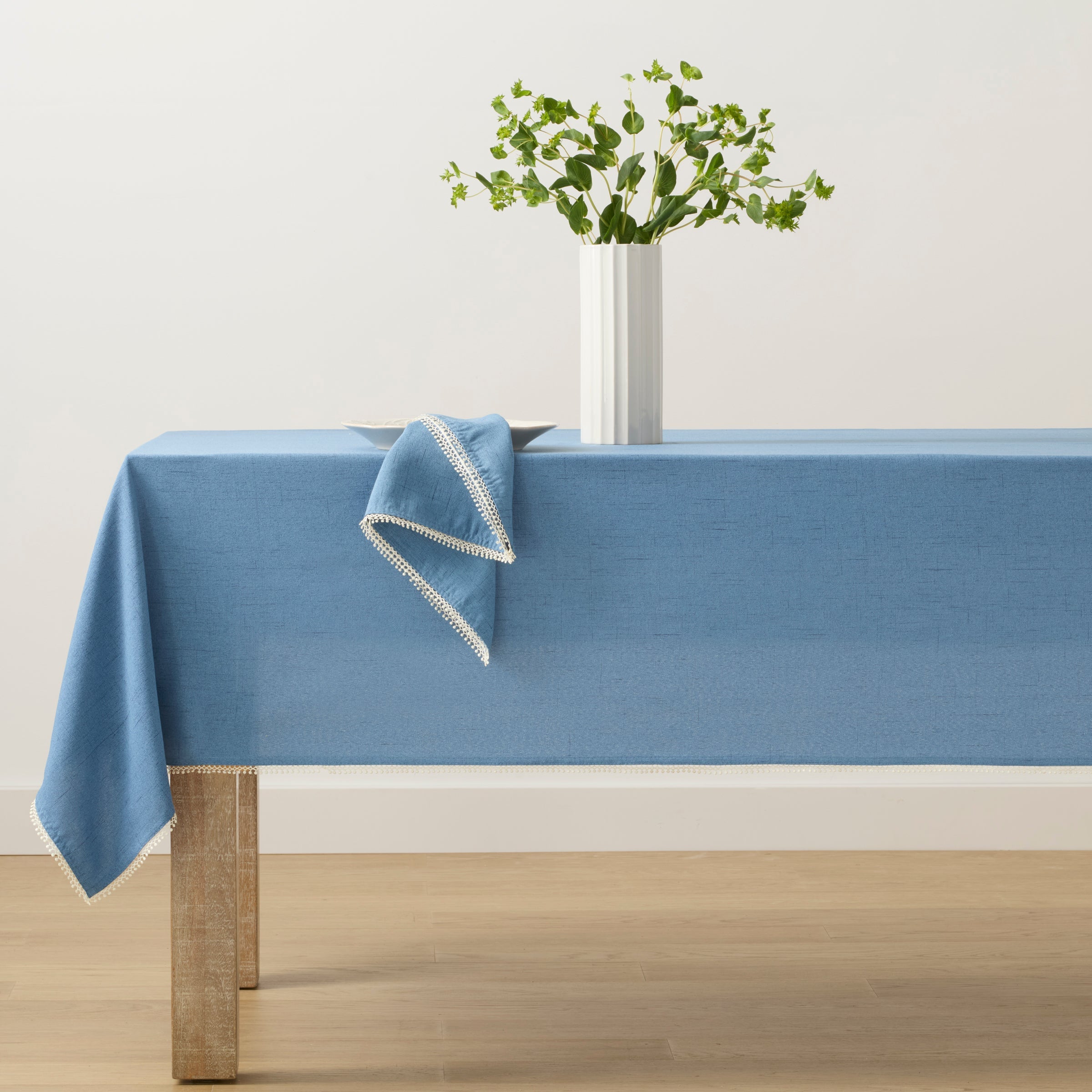Lenox Everyday Flatware French Perle Solid Periwinkle 60x120 Tablecloth - Image 2
