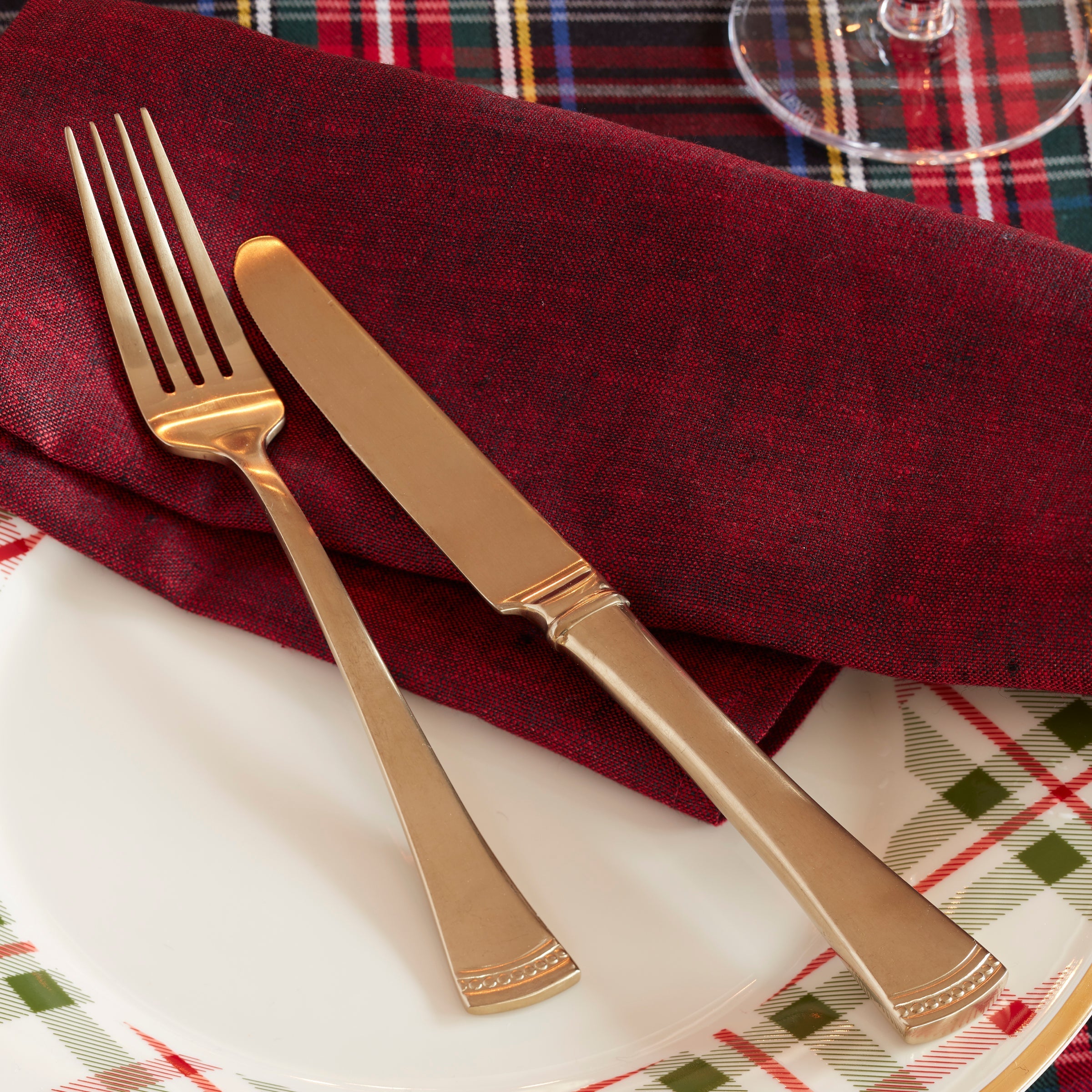 Lenox Everyday Flatware Portola Gold Satin 20-Piece Flatware Set - Image 6