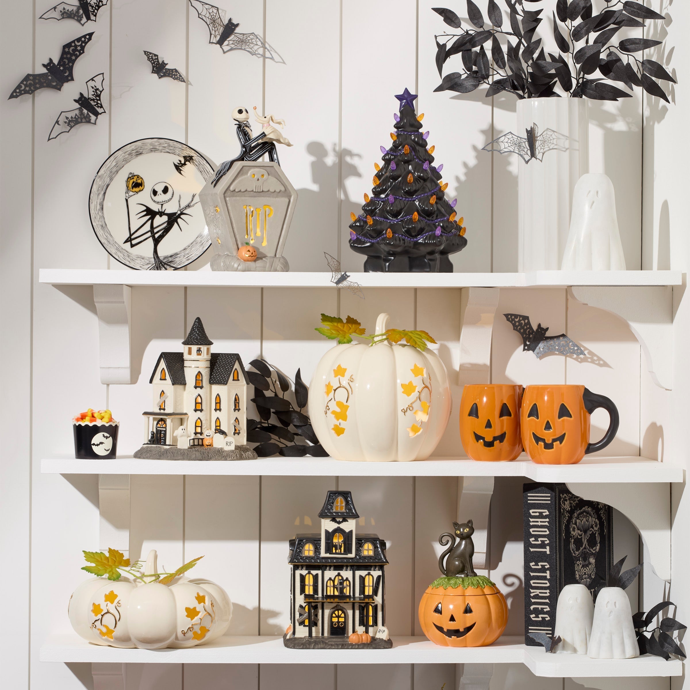 Lenox Everyday Flatware Nightmare Before Christmas Lit Figurine - Image 6