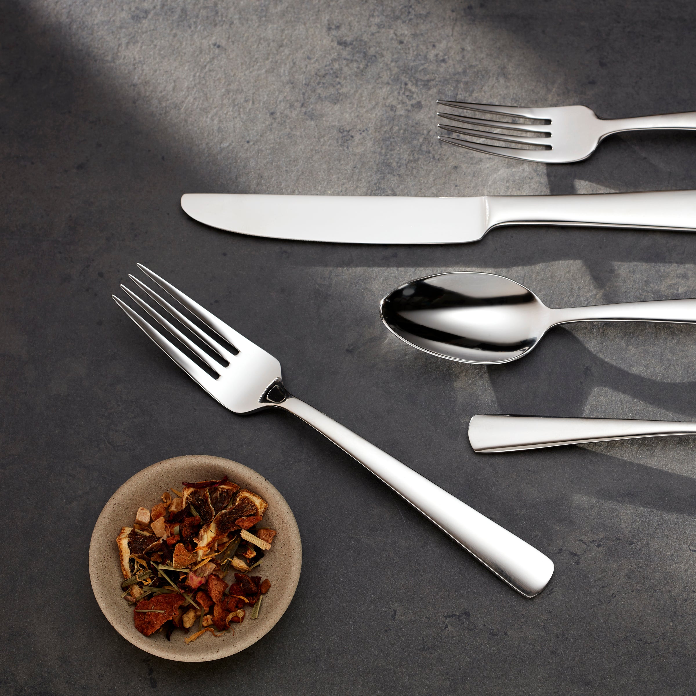 Lenox Everyday Flatware Aptitude Dinner Knives, Set of 6 - Image 2