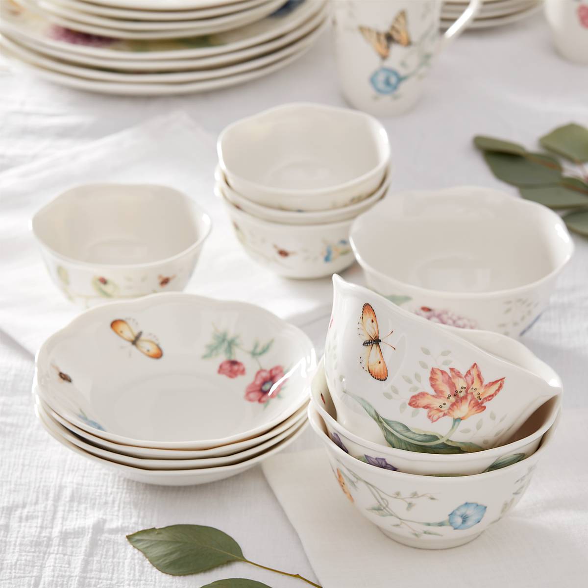 Lenox Everyday Flatware Butterfly Meadow 28-Piece Dinnerware Set - Image 15