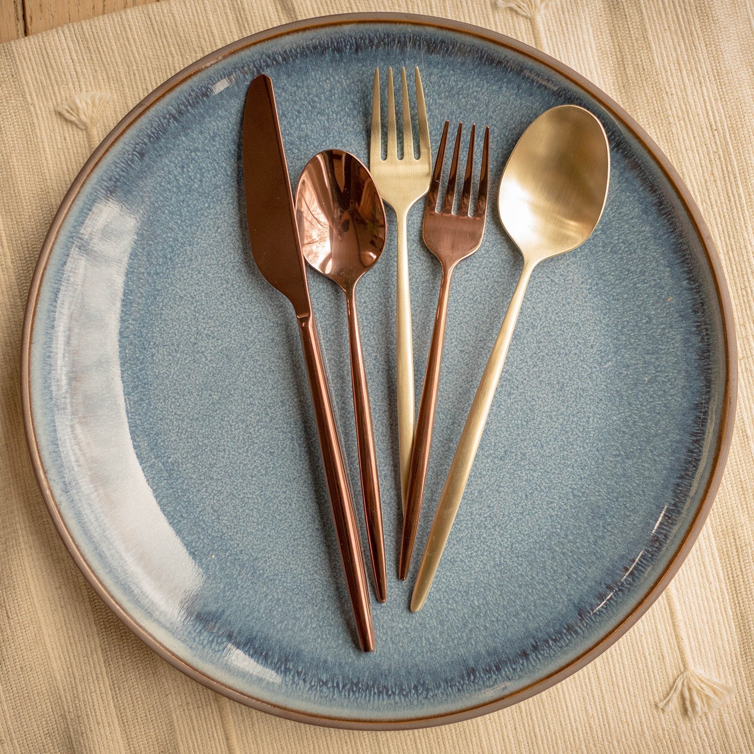 Lenox Everyday Flatware Gaze Copper Mirror 20-Piece Flatware Set - Image 2