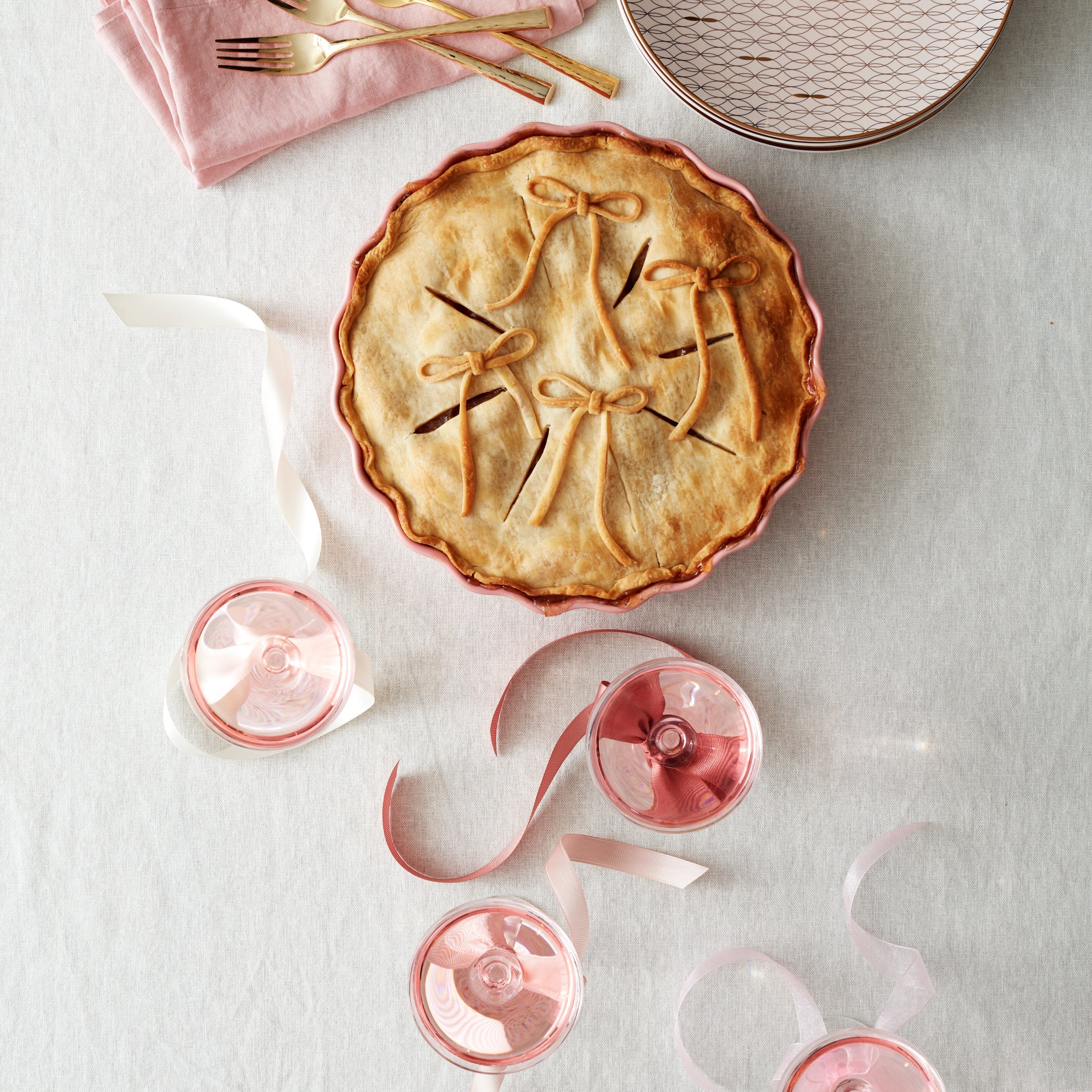Lenox Everyday Flatware Make It Pop Pie Dish - Image 3