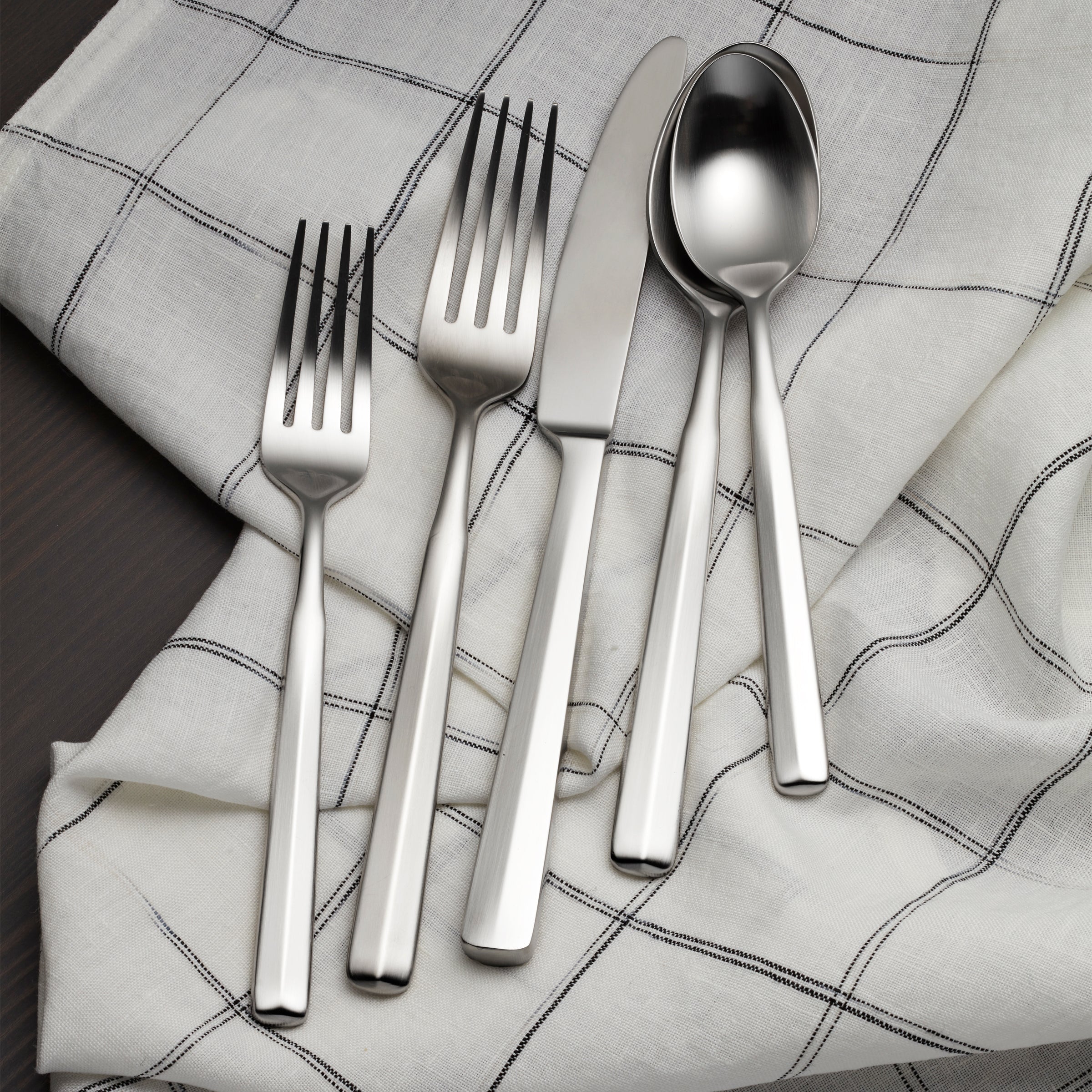 Lenox Everyday Flatware Ryder Satin 20-Piece Flatware Set - Image 3