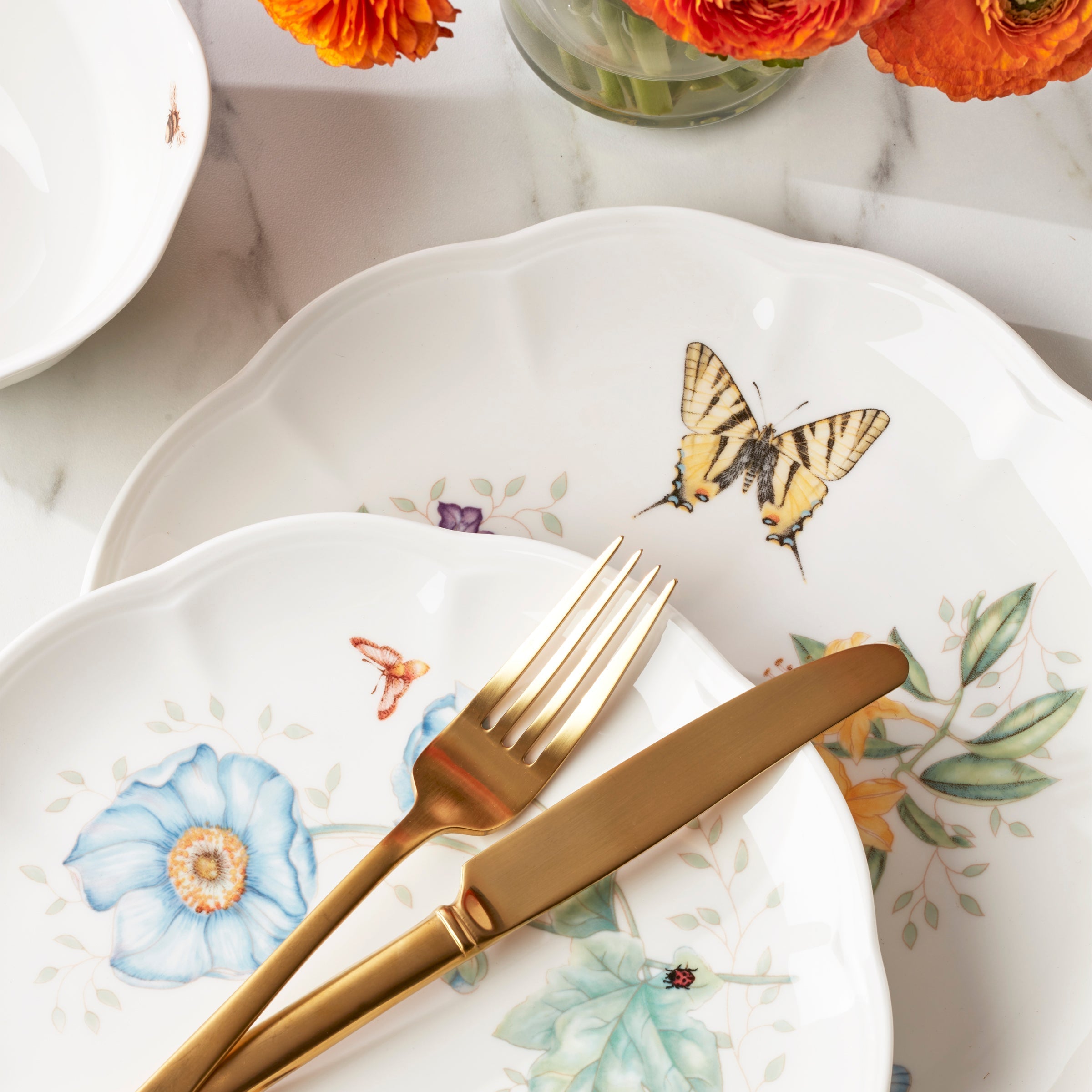 Lenox Everyday Flatware Butterfly Meadow 24-Piece Dinnerware Set - Image 3